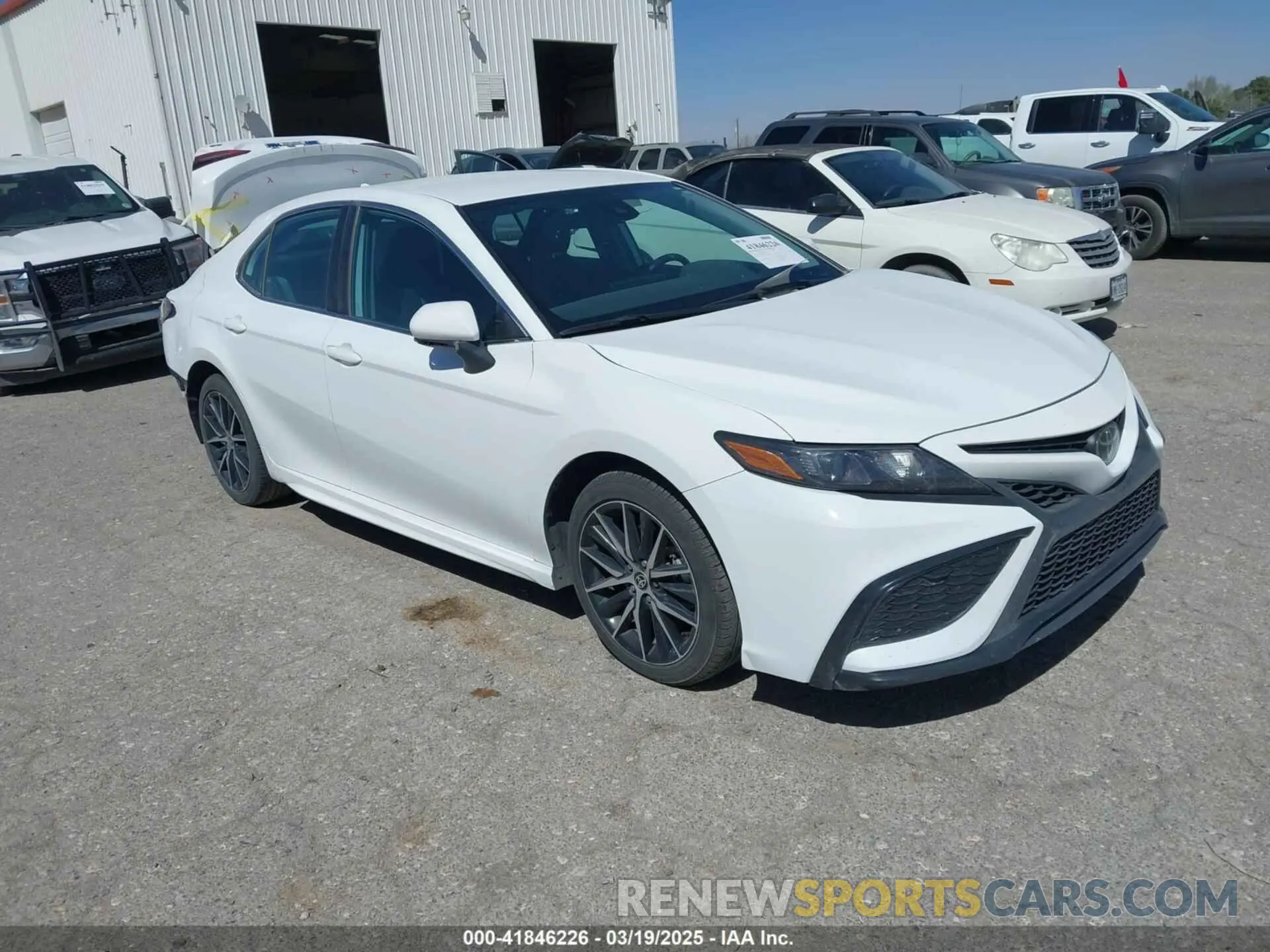 1 fotografías del automóvil dañado 4T1G11AK8RU860358 TOYOTA CAMRY 2024