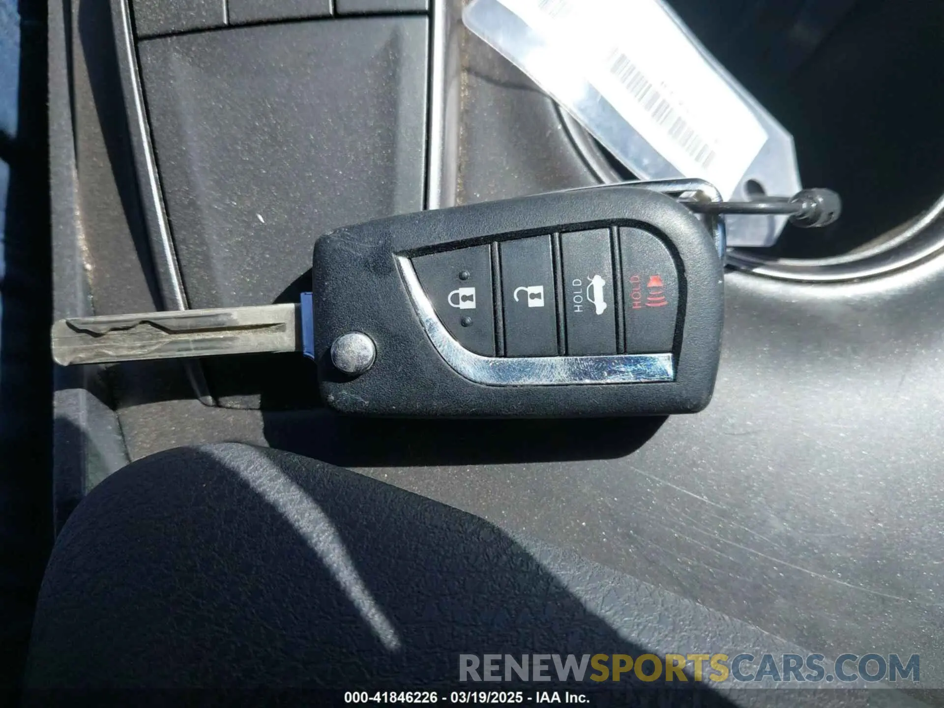 11 fotografías del automóvil dañado 4T1G11AK8RU860358 TOYOTA CAMRY 2024