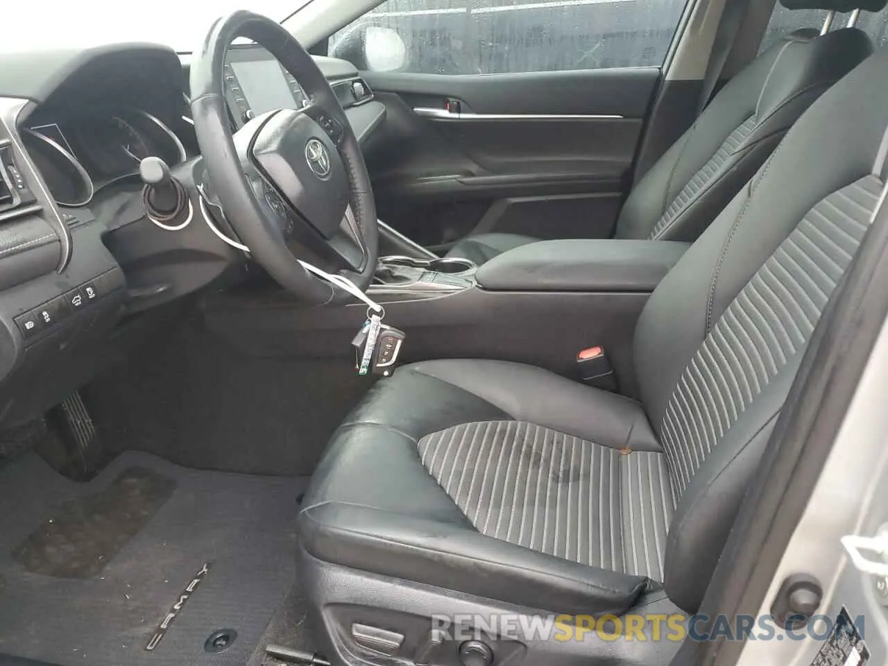 7 fotografías del automóvil dañado 4T1G11AK8RU883932 TOYOTA CAMRY 2024