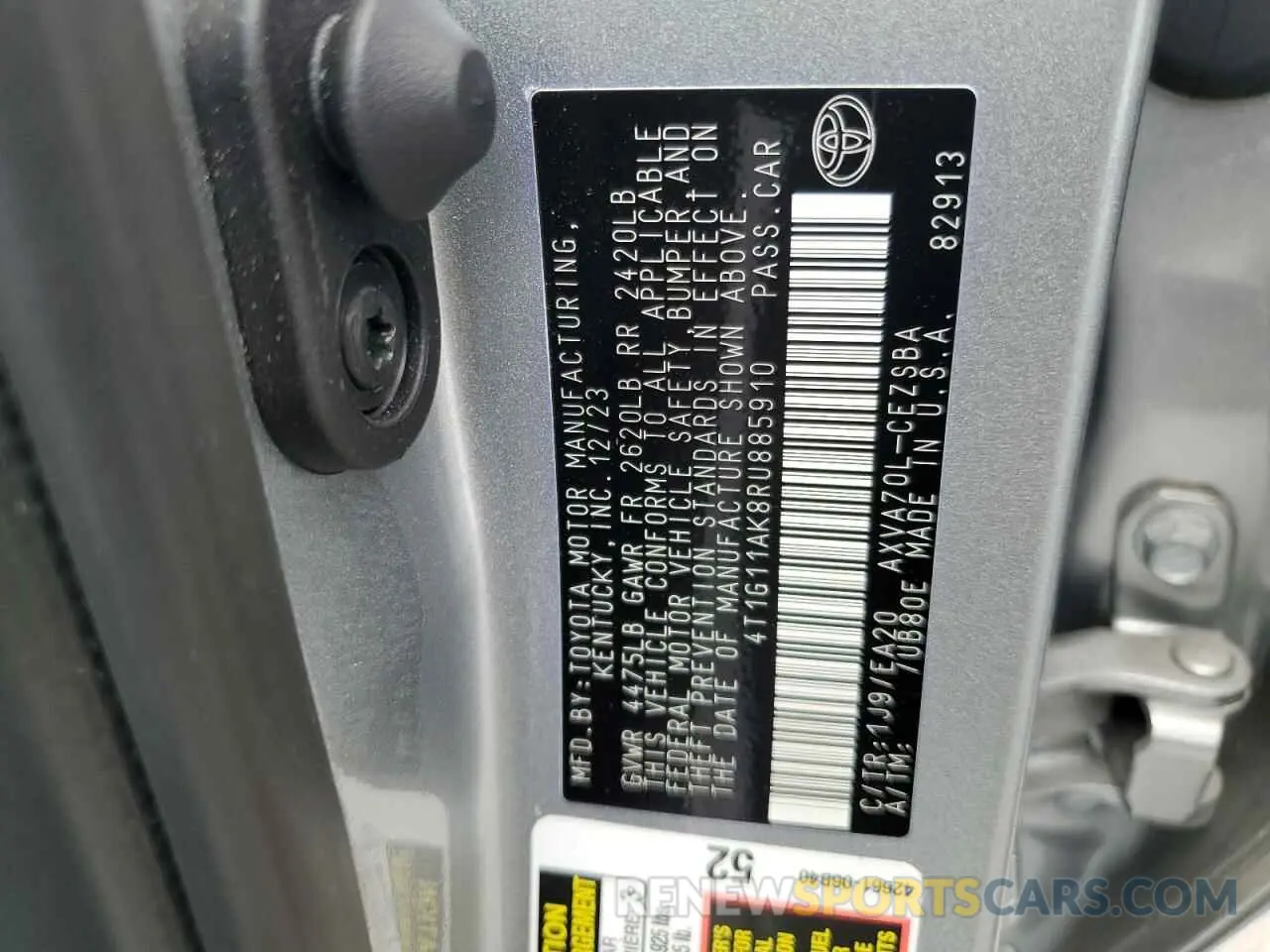 12 fotografías del automóvil dañado 4T1G11AK8RU885910 TOYOTA CAMRY 2024