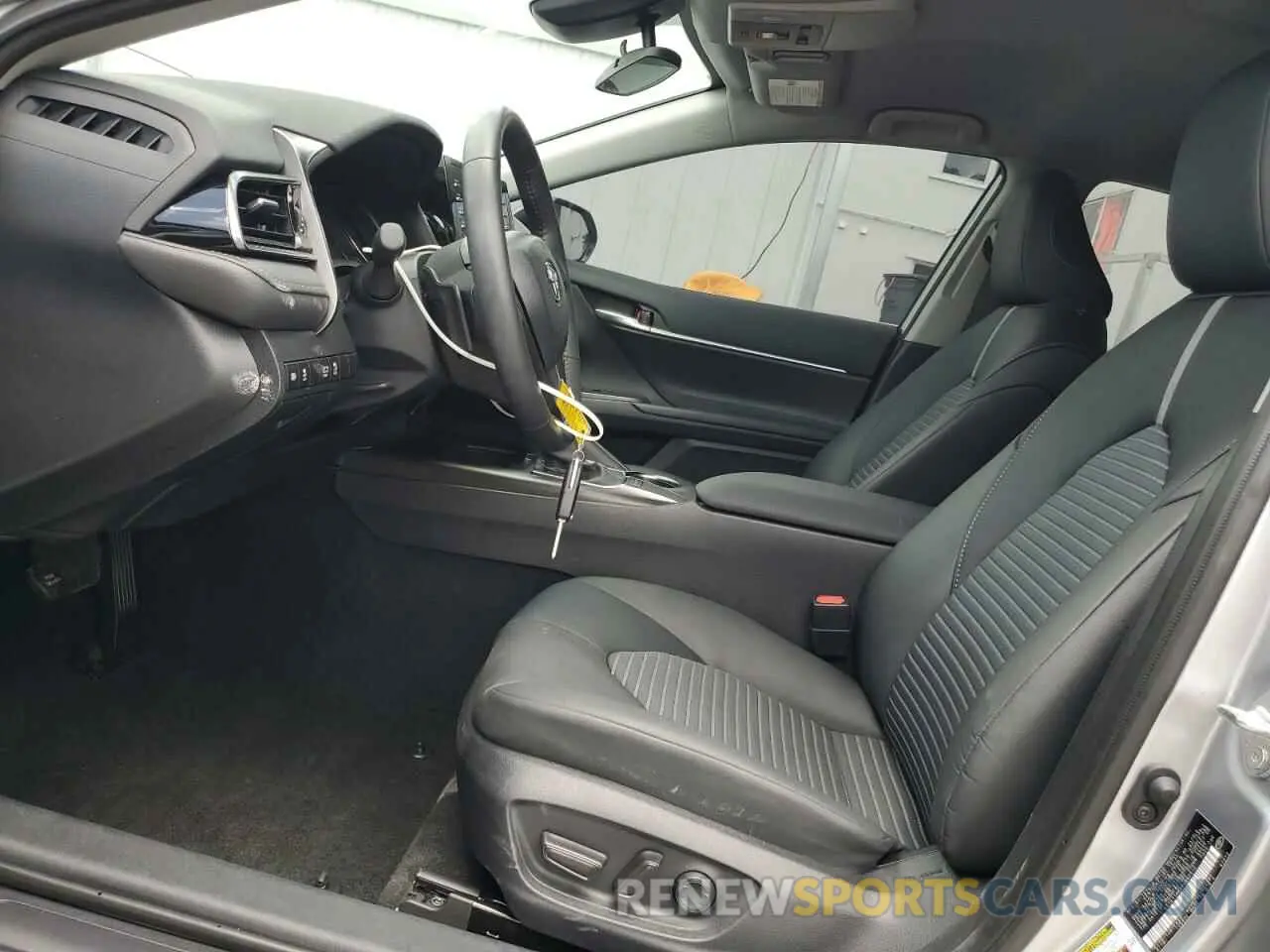 7 fotografías del automóvil dañado 4T1G11AK8RU885910 TOYOTA CAMRY 2024