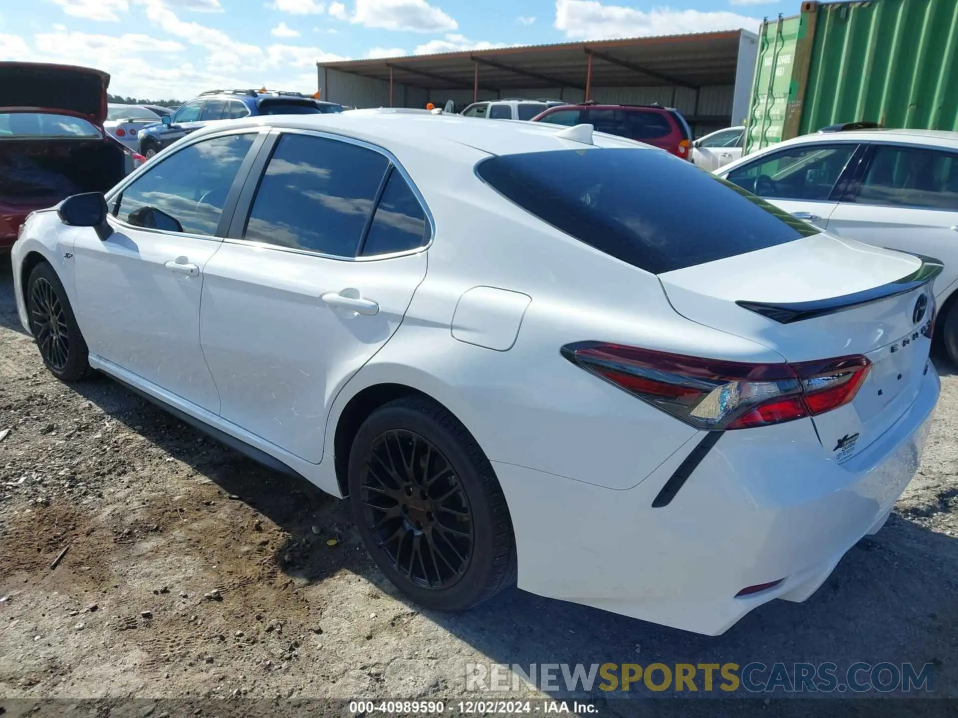 3 fotografías del automóvil dañado 4T1G11AK8RU895319 TOYOTA CAMRY 2024