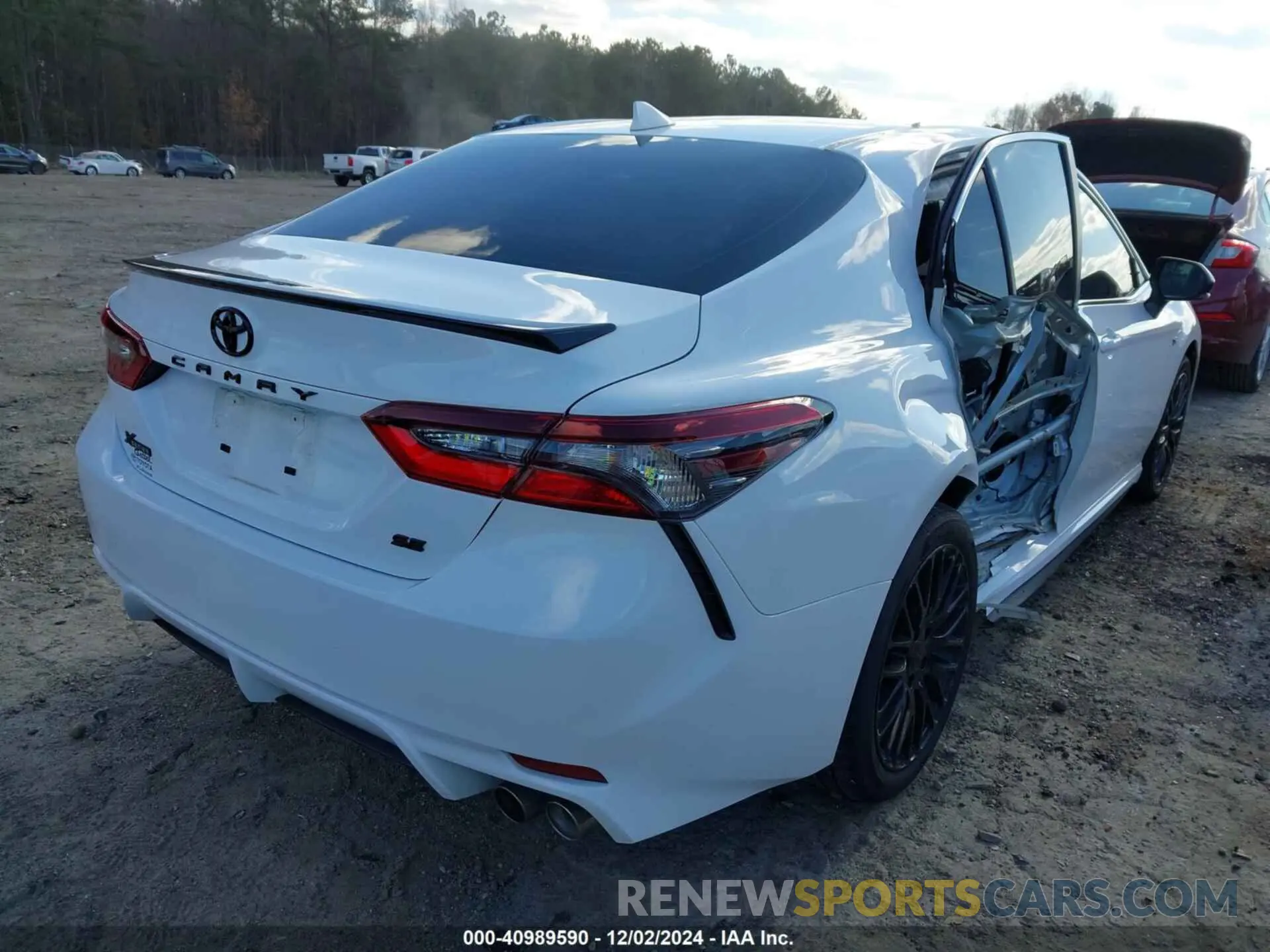 4 fotografías del automóvil dañado 4T1G11AK8RU895319 TOYOTA CAMRY 2024