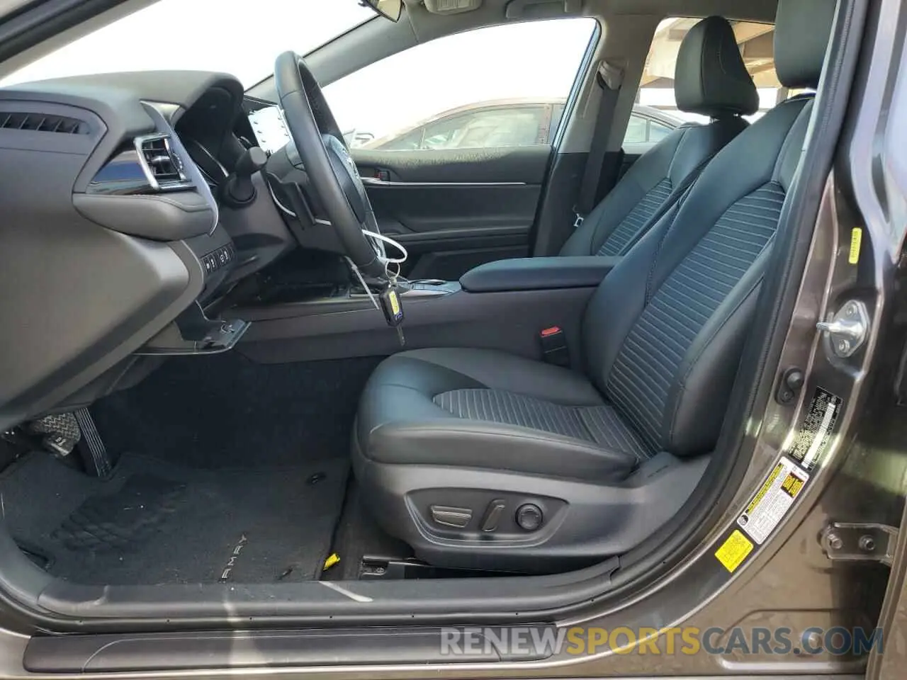 7 fotografías del automóvil dañado 4T1G11AK8RU895529 TOYOTA CAMRY 2024