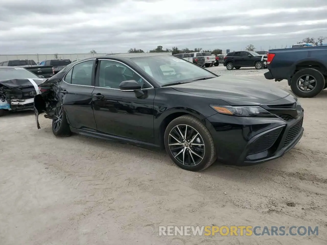 4 fotografías del automóvil dañado 4T1G11AK8RU911888 TOYOTA CAMRY 2024