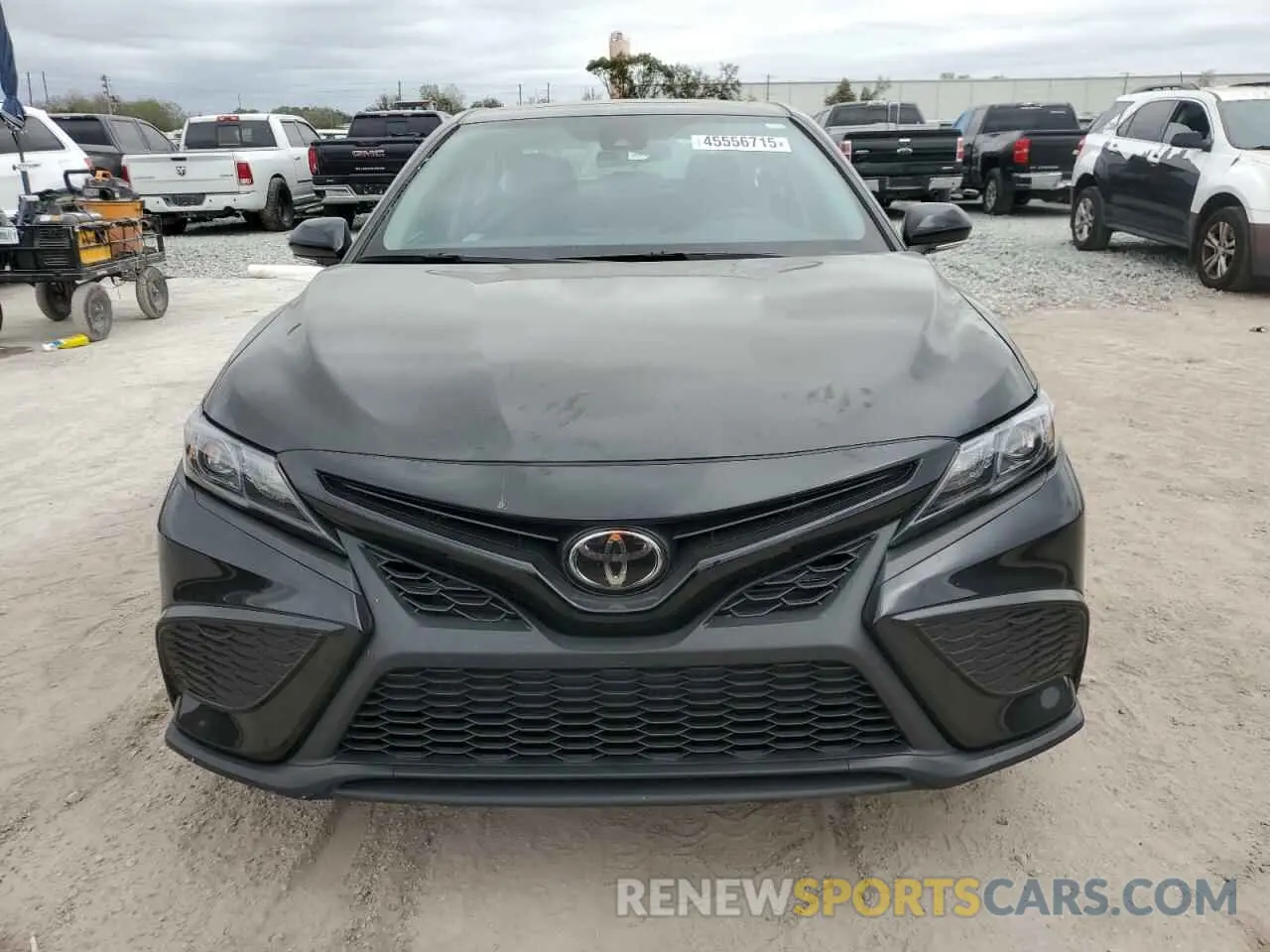 5 fotografías del automóvil dañado 4T1G11AK8RU911888 TOYOTA CAMRY 2024
