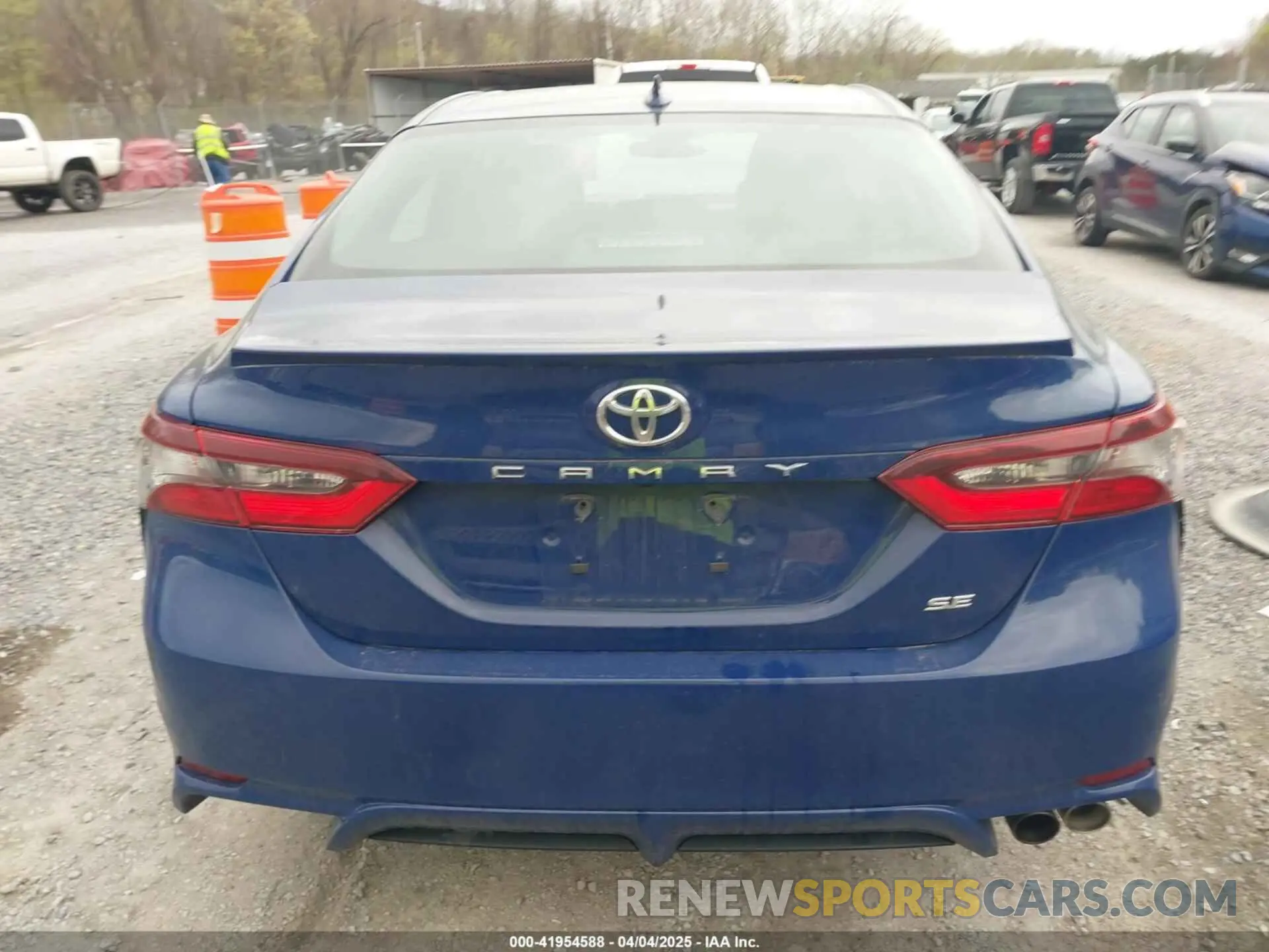 16 fotografías del automóvil dañado 4T1G11AK9RU195714 TOYOTA CAMRY 2024