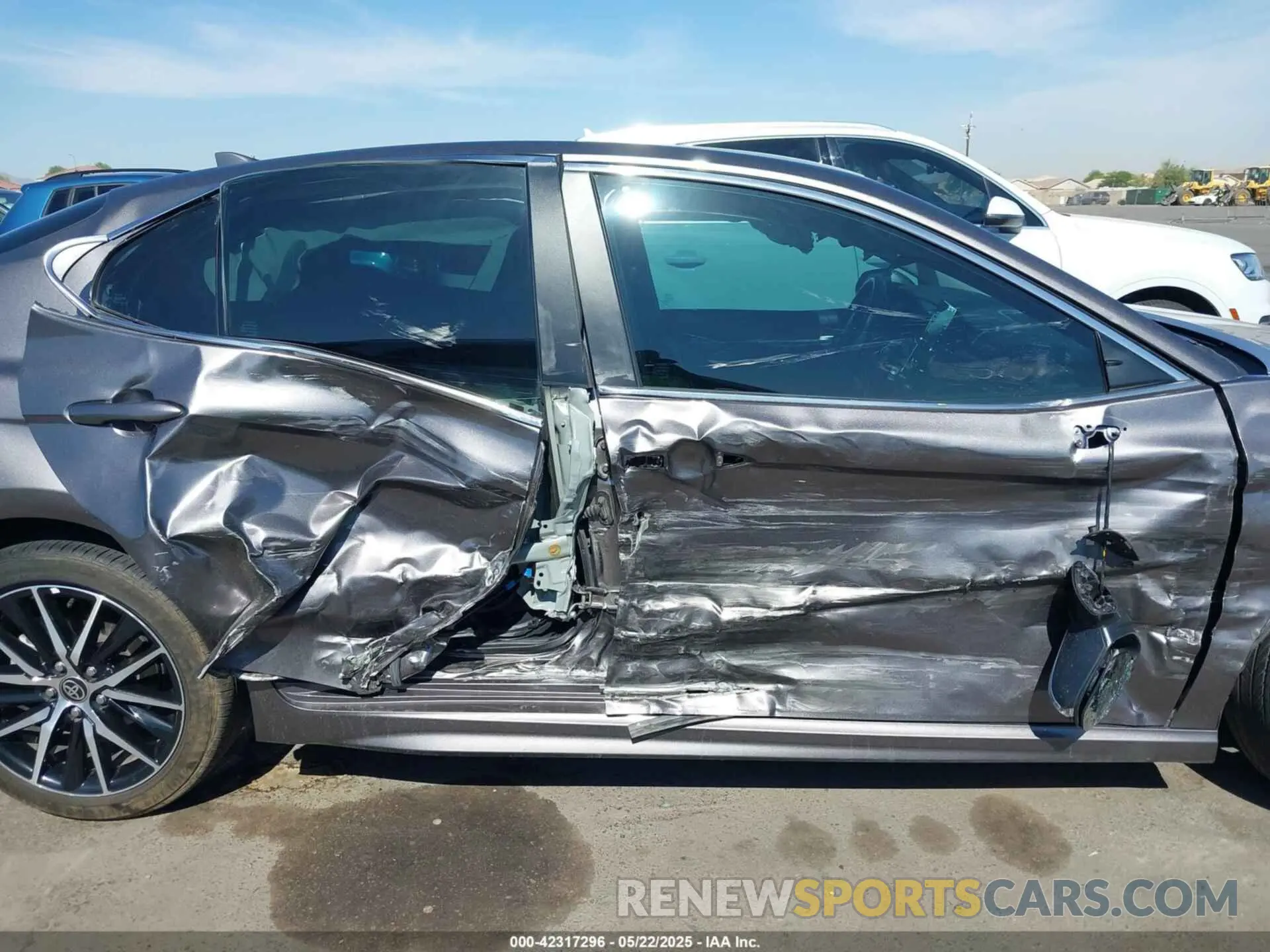 13 fotografías del automóvil dañado 4T1G11AK9RU213659 TOYOTA CAMRY 2024