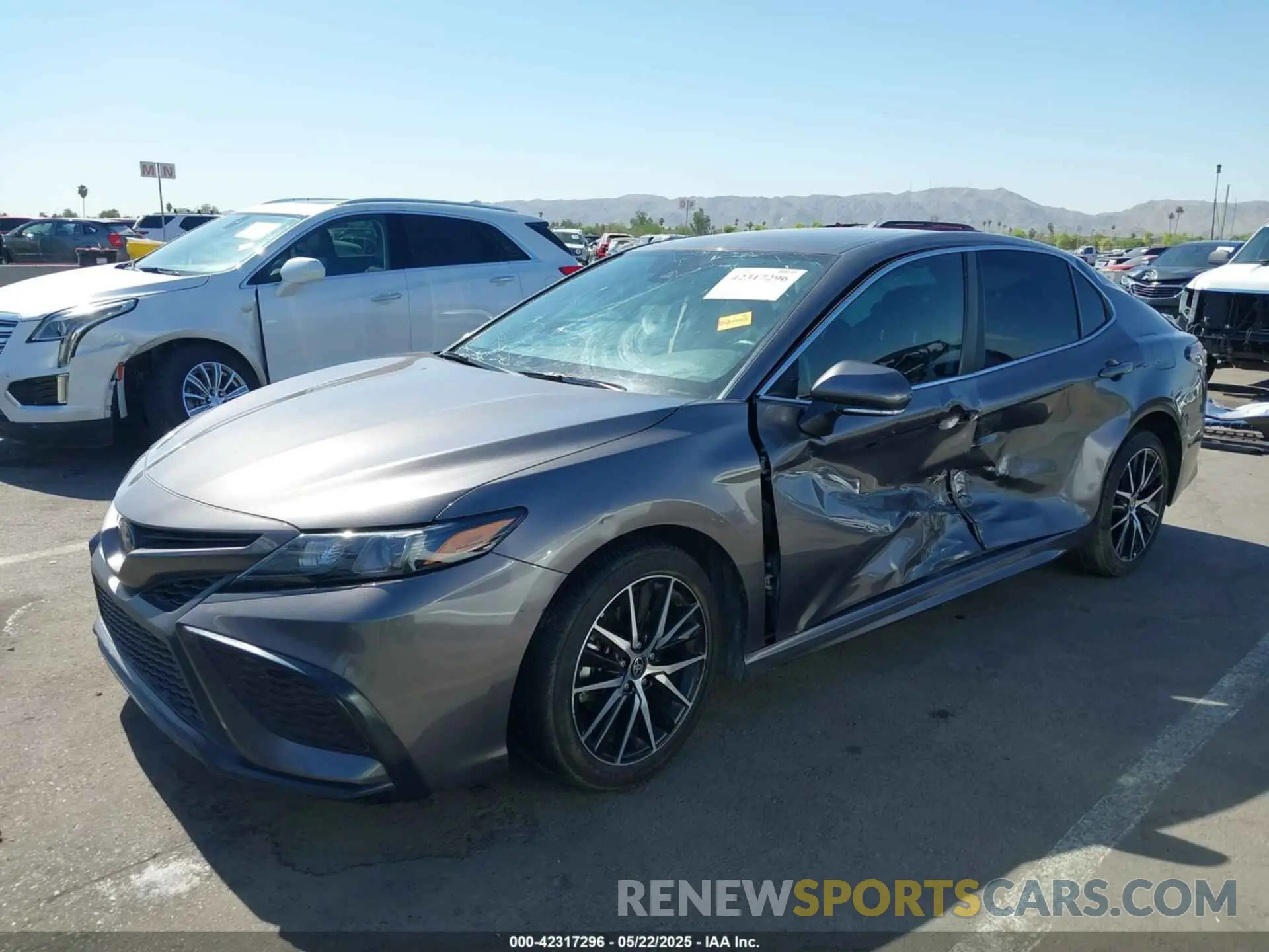 2 fotografías del automóvil dañado 4T1G11AK9RU213659 TOYOTA CAMRY 2024