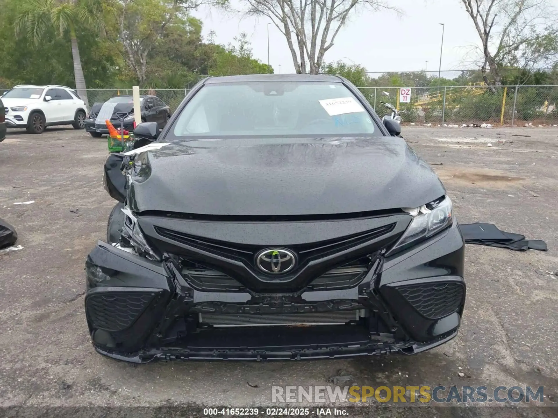 12 fotografías del automóvil dañado 4T1G11AK9RU236794 TOYOTA CAMRY 2024