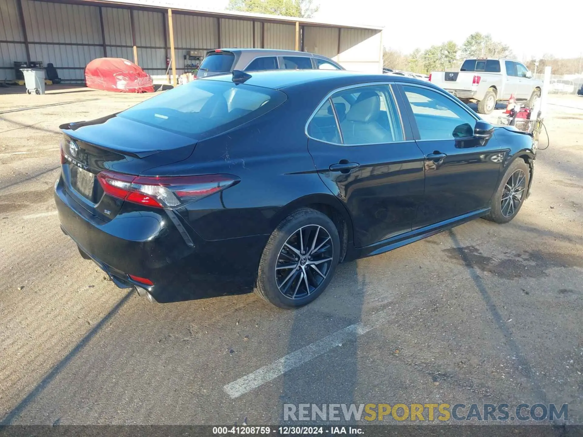 4 fotografías del automóvil dañado 4T1G11AK9RU243308 TOYOTA CAMRY 2024