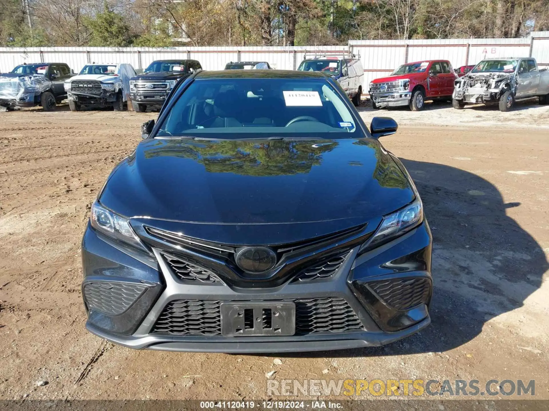 12 fotografías del automóvil dañado 4T1G11AK9RU243387 TOYOTA CAMRY 2024