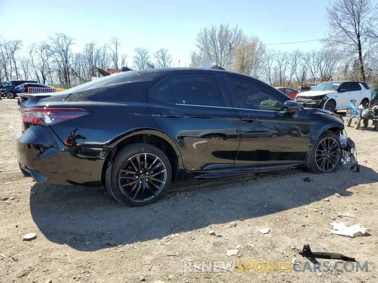 3 fotografías del automóvil dañado 4T1G11AK9RU248153 TOYOTA CAMRY 2024