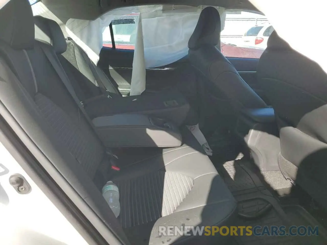 11 fotografías del automóvil dañado 4T1G11AK9RU253031 TOYOTA CAMRY 2024
