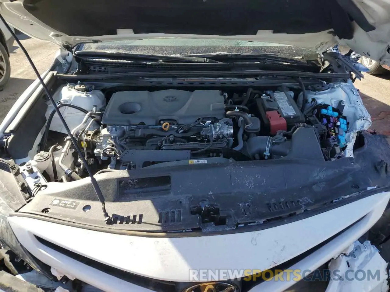 12 fotografías del automóvil dañado 4T1G11AK9RU253031 TOYOTA CAMRY 2024