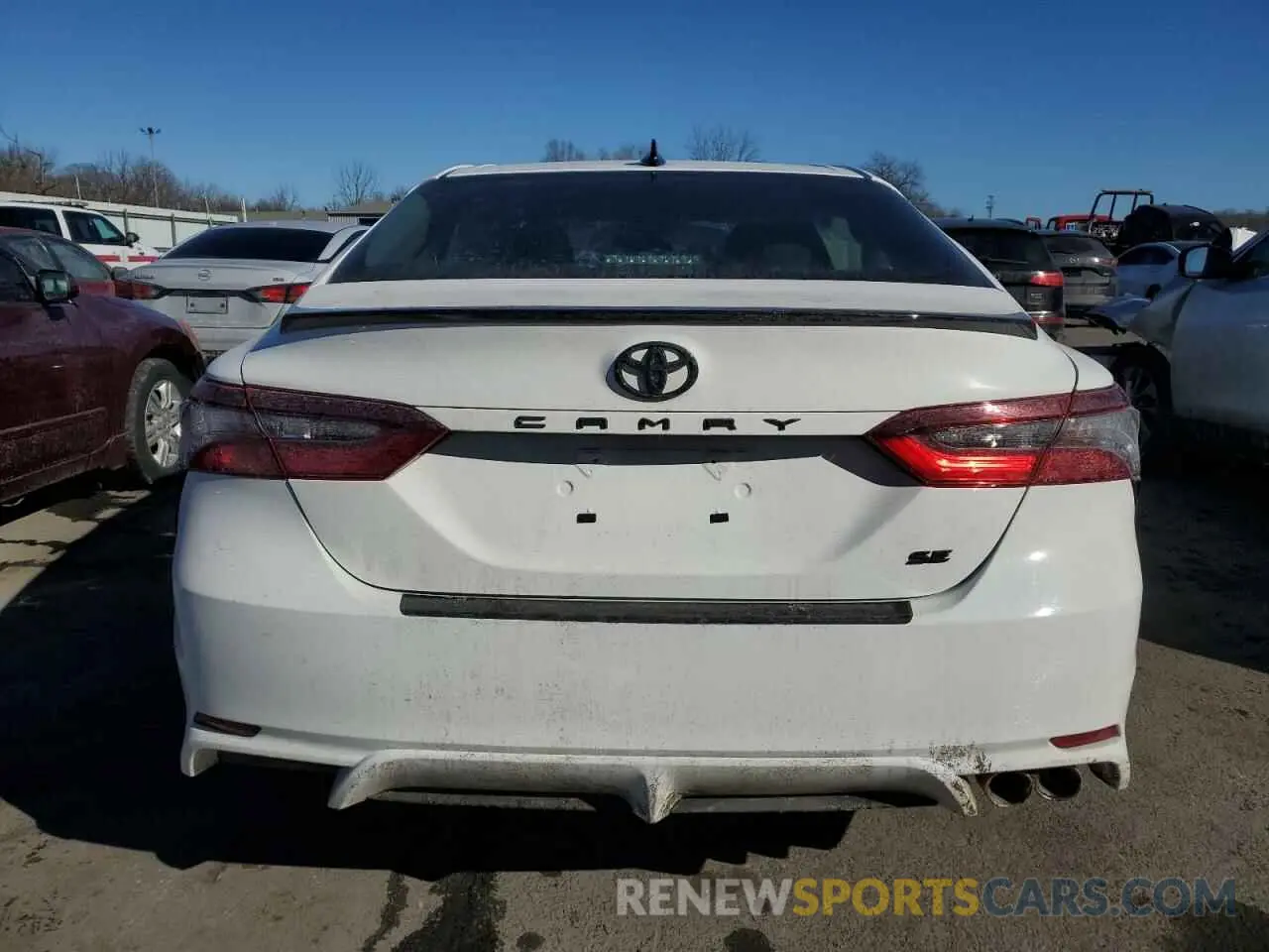 6 fotografías del automóvil dañado 4T1G11AK9RU253031 TOYOTA CAMRY 2024
