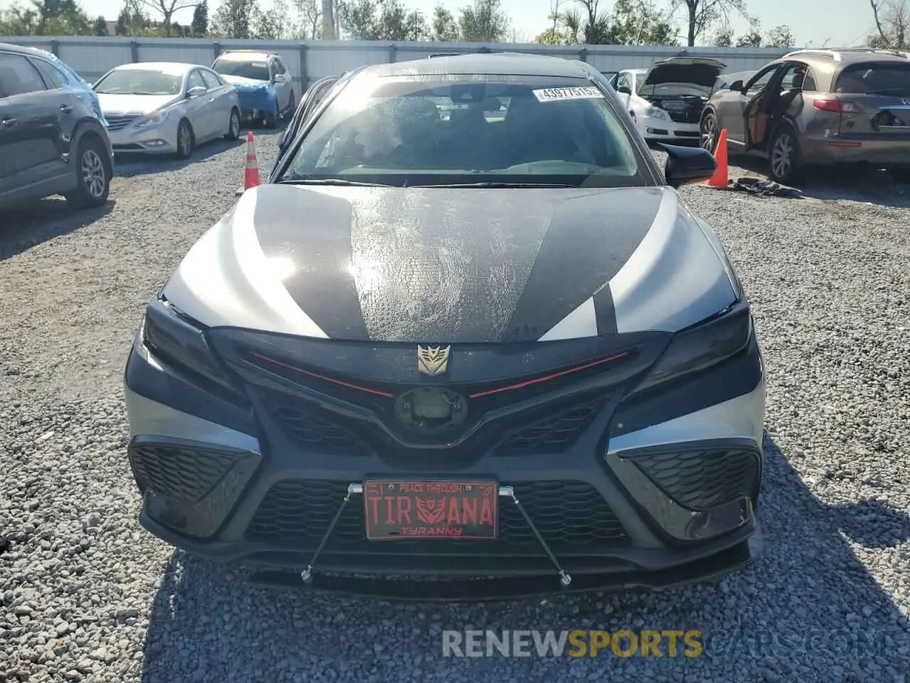 5 fotografías del automóvil dañado 4T1G11AK9RU865116 TOYOTA CAMRY 2024