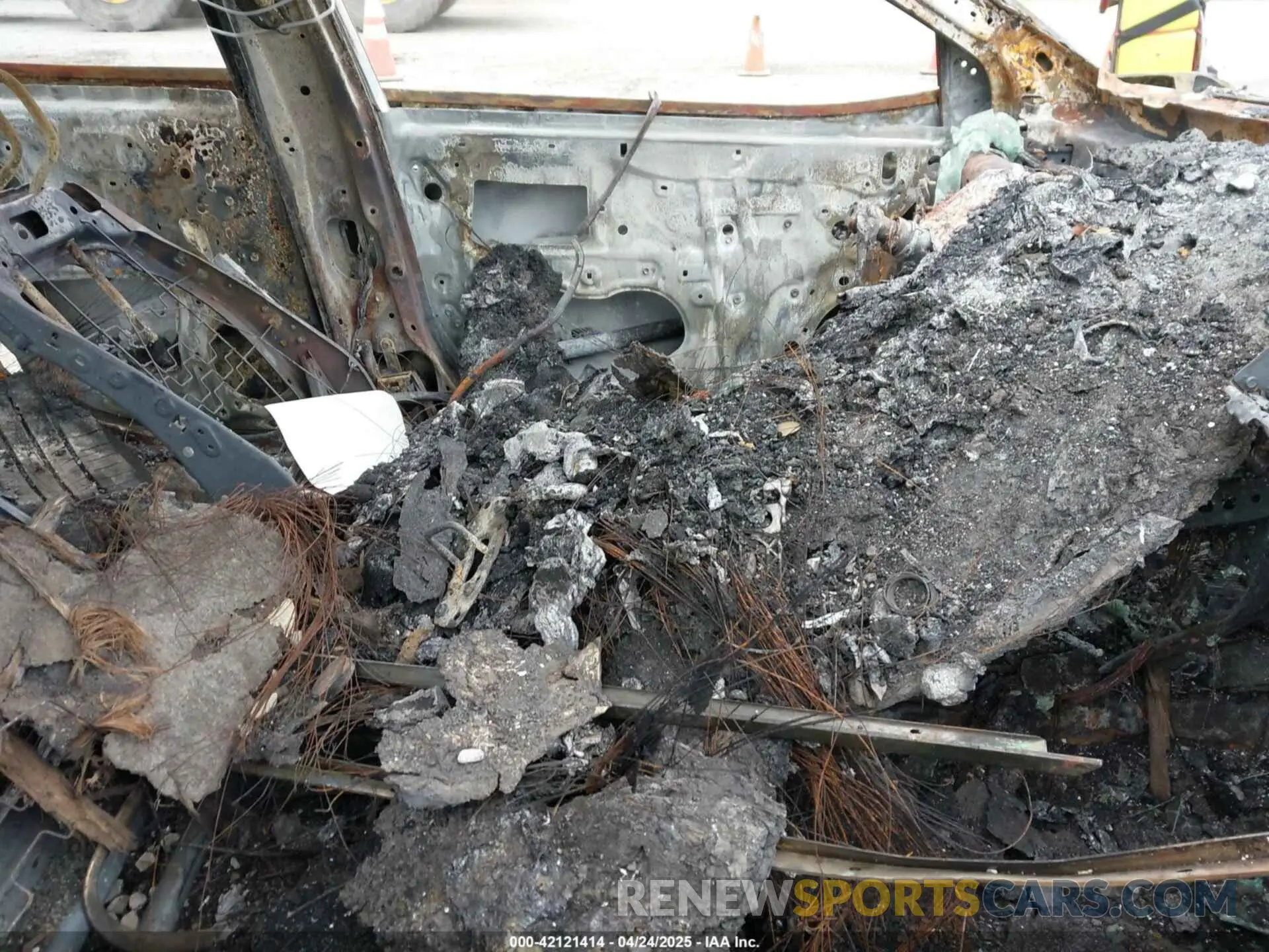 5 fotografías del automóvil dañado 4T1G11AK9RU872518 TOYOTA CAMRY 2024