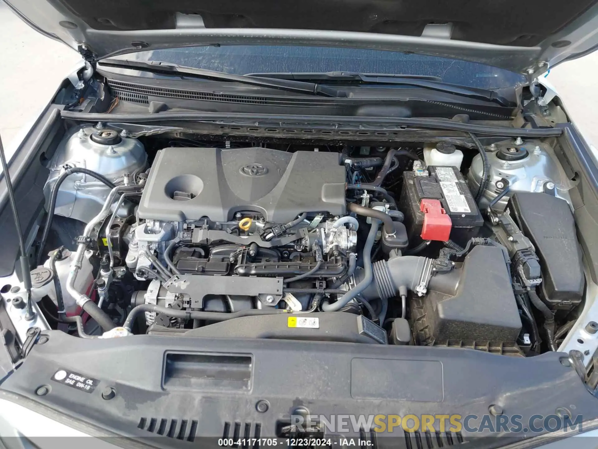 10 fotografías del automóvil dañado 4T1G11AK9RU883163 TOYOTA CAMRY 2024
