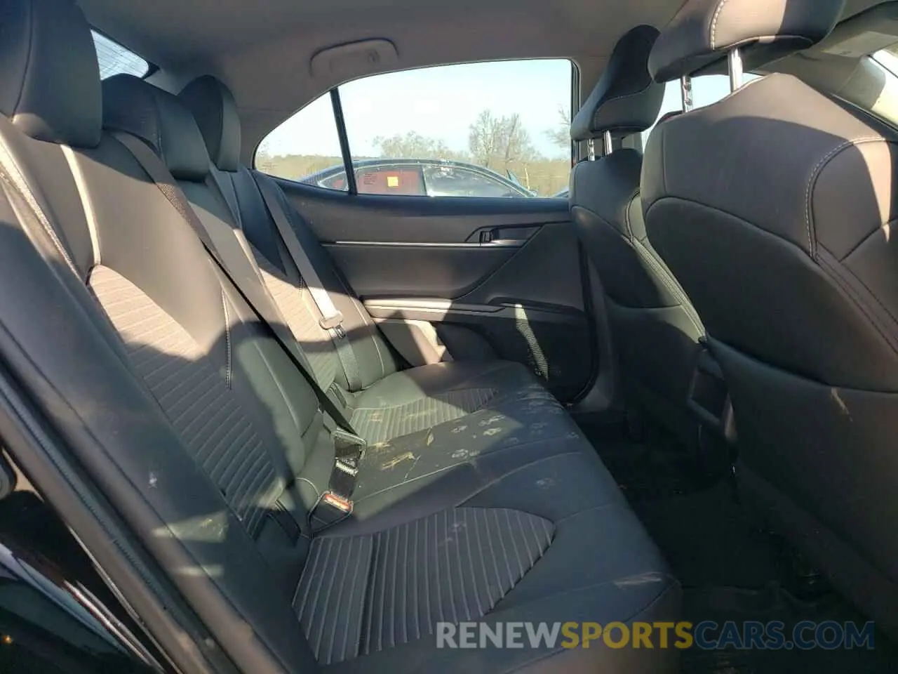 10 fotografías del automóvil dañado 4T1G11AK9RU883454 TOYOTA CAMRY 2024