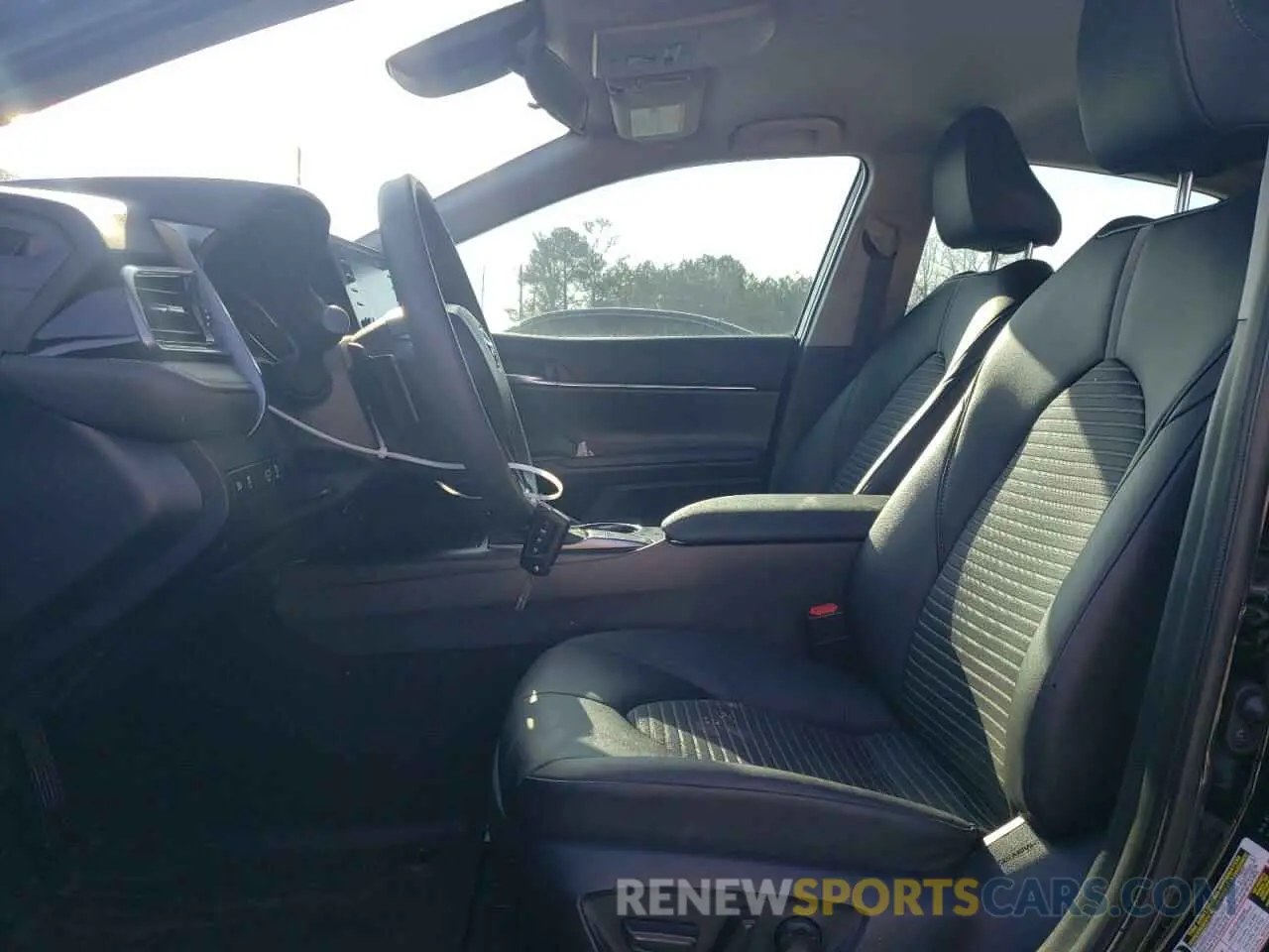 7 fotografías del automóvil dañado 4T1G11AK9RU883454 TOYOTA CAMRY 2024