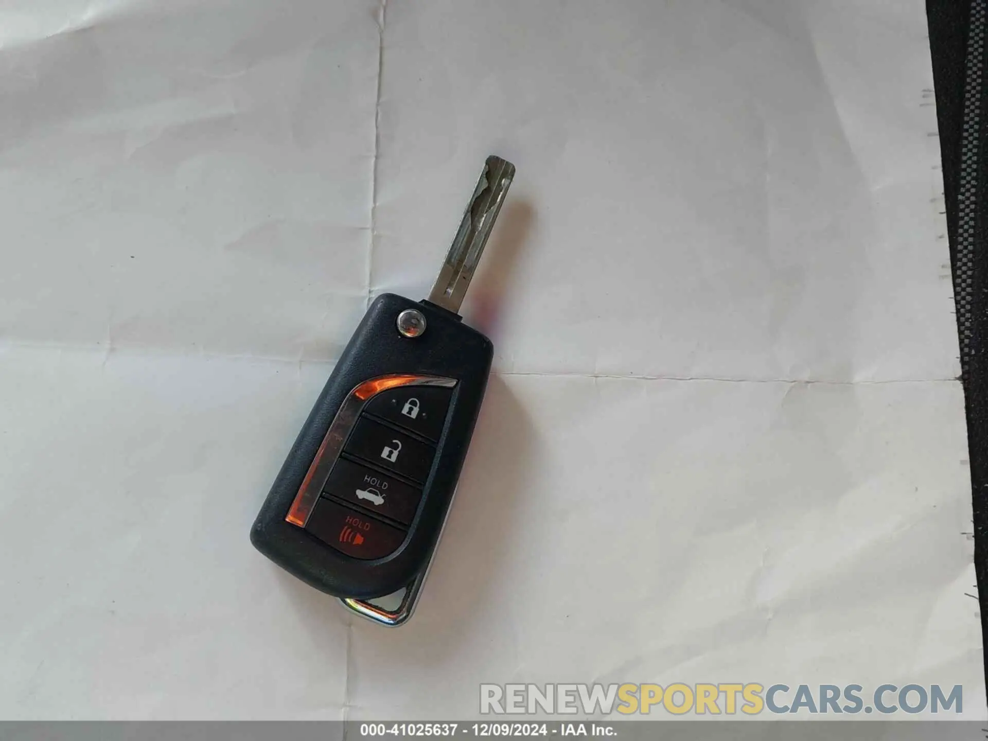 11 fotografías del automóvil dañado 4T1G11AK9RU883843 TOYOTA CAMRY 2024