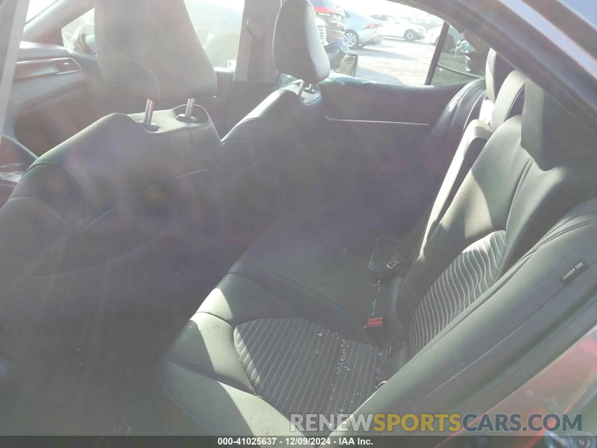 8 fotografías del automóvil dañado 4T1G11AK9RU883843 TOYOTA CAMRY 2024