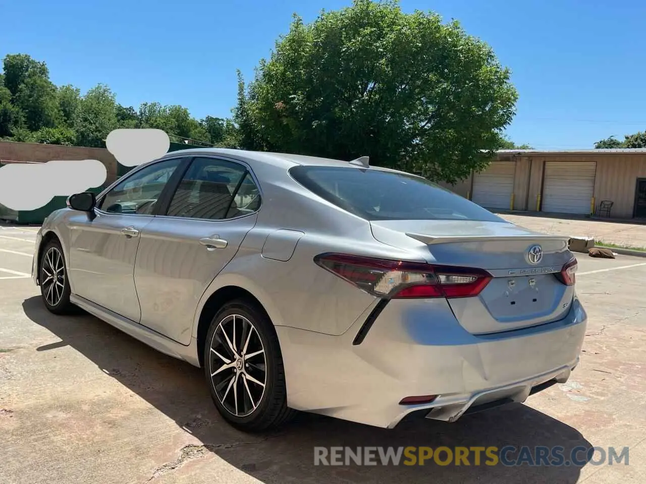 3 fotografías del automóvil dañado 4T1G11AK9RU906148 TOYOTA CAMRY 2024