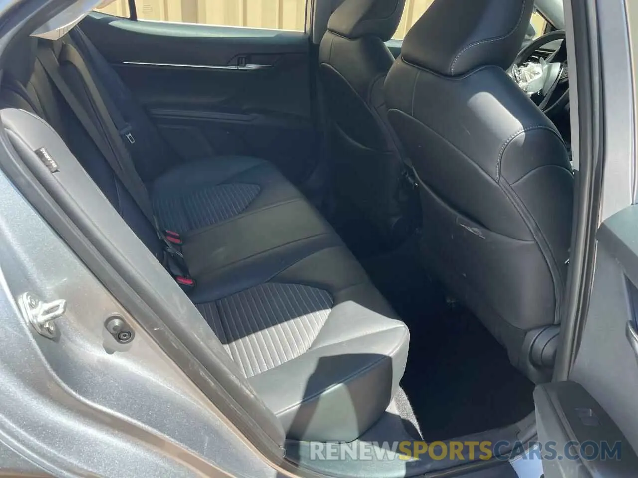6 fotografías del automóvil dañado 4T1G11AK9RU906148 TOYOTA CAMRY 2024