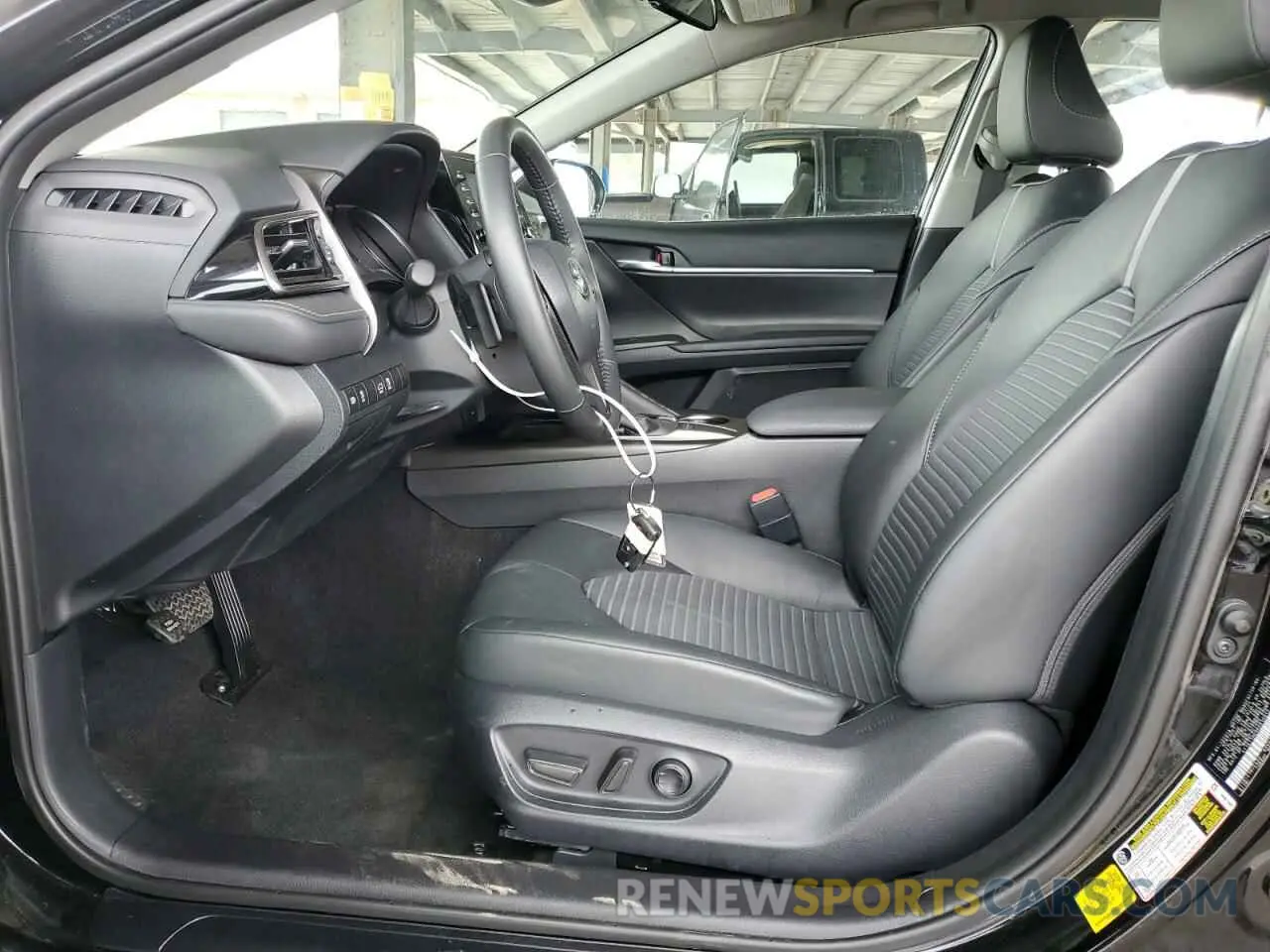 7 fotografías del automóvil dañado 4T1G11AK9RU910913 TOYOTA CAMRY 2024