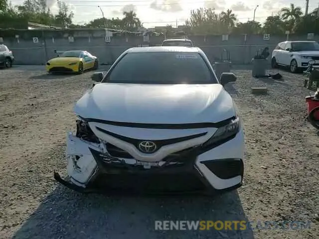 13 fotografías del automóvil dañado 4T1G11AKXRU213539 TOYOTA CAMRY 2024