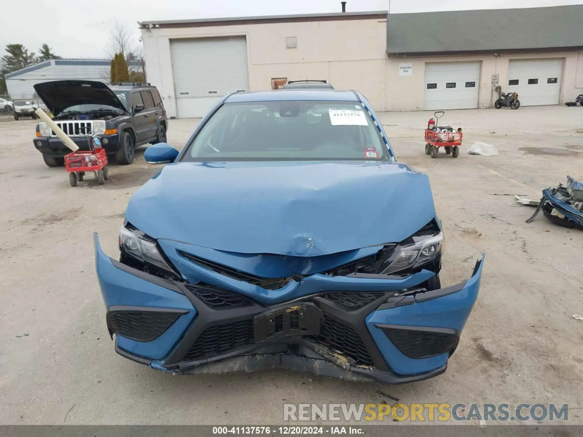 12 fotografías del automóvil dañado 4T1G11AKXRU218384 TOYOTA CAMRY 2024