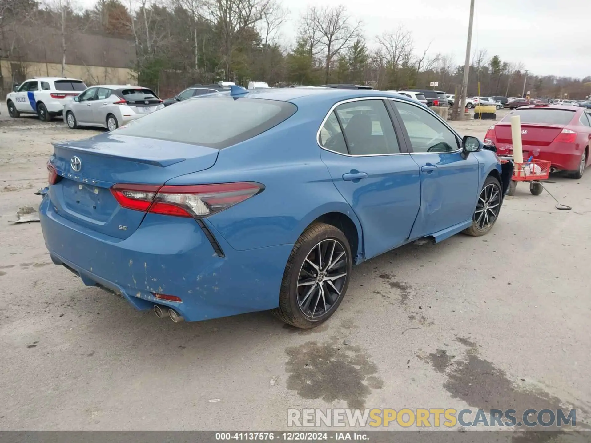 4 fotografías del automóvil dañado 4T1G11AKXRU218384 TOYOTA CAMRY 2024