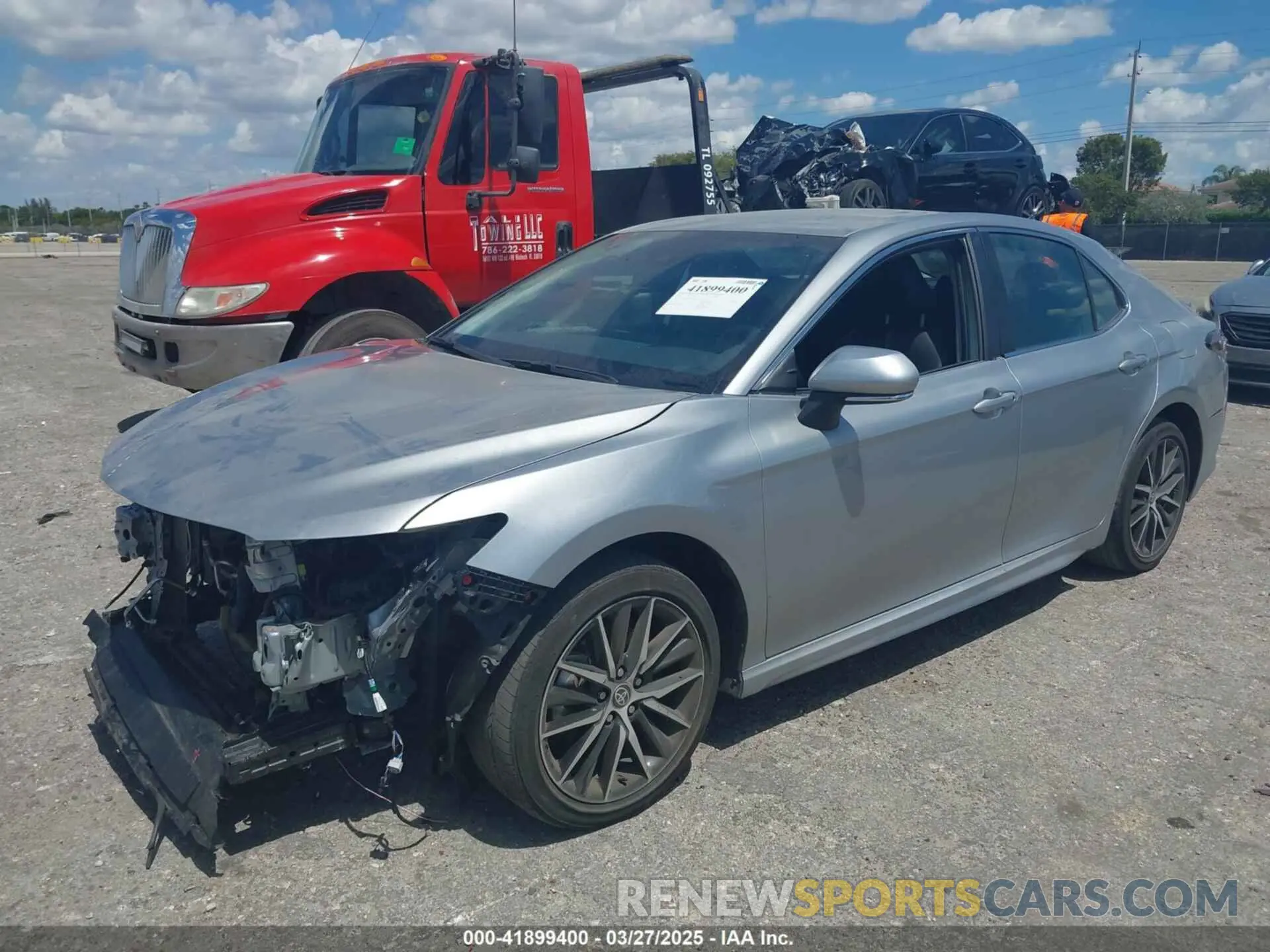 2 fotografías del automóvil dañado 4T1G11AKXRU252227 TOYOTA CAMRY 2024