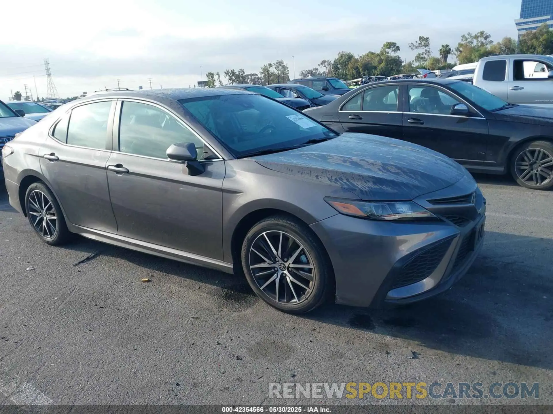 1 fotografías del automóvil dañado 4T1G11AKXRU866453 TOYOTA CAMRY 2024