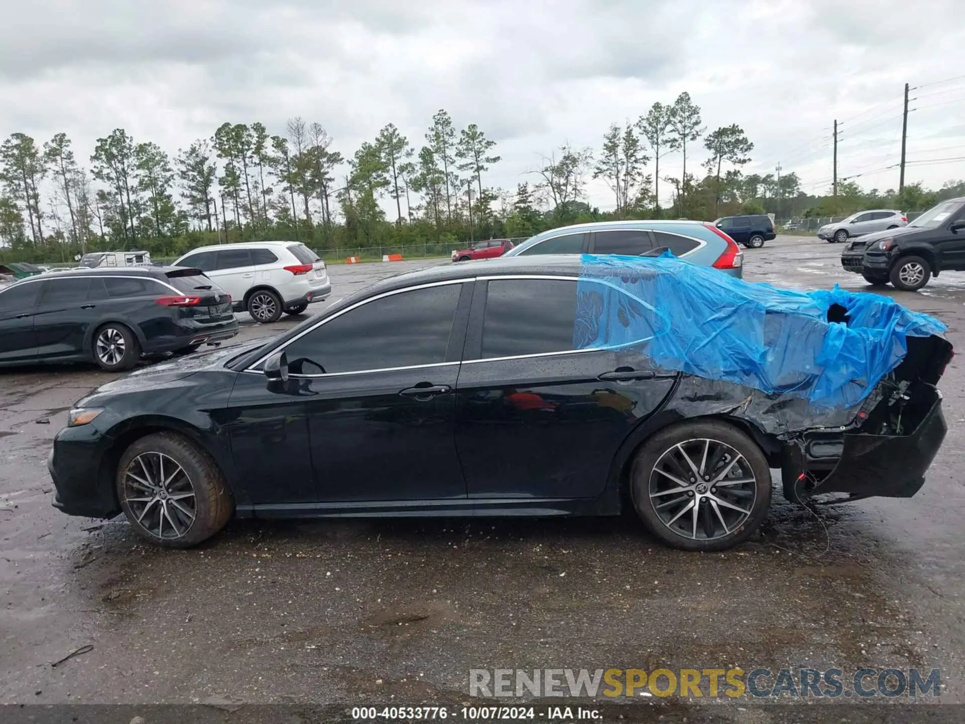 14 fotografías del automóvil dañado 4T1G11AKXRU887643 TOYOTA CAMRY 2024