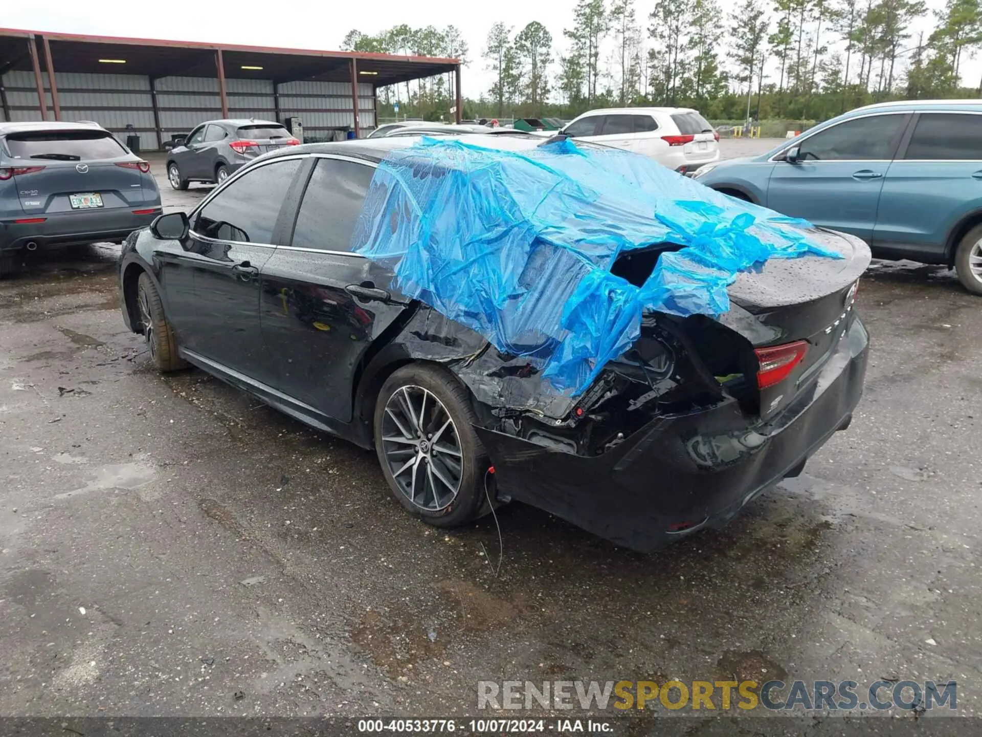 3 fotografías del automóvil dañado 4T1G11AKXRU887643 TOYOTA CAMRY 2024