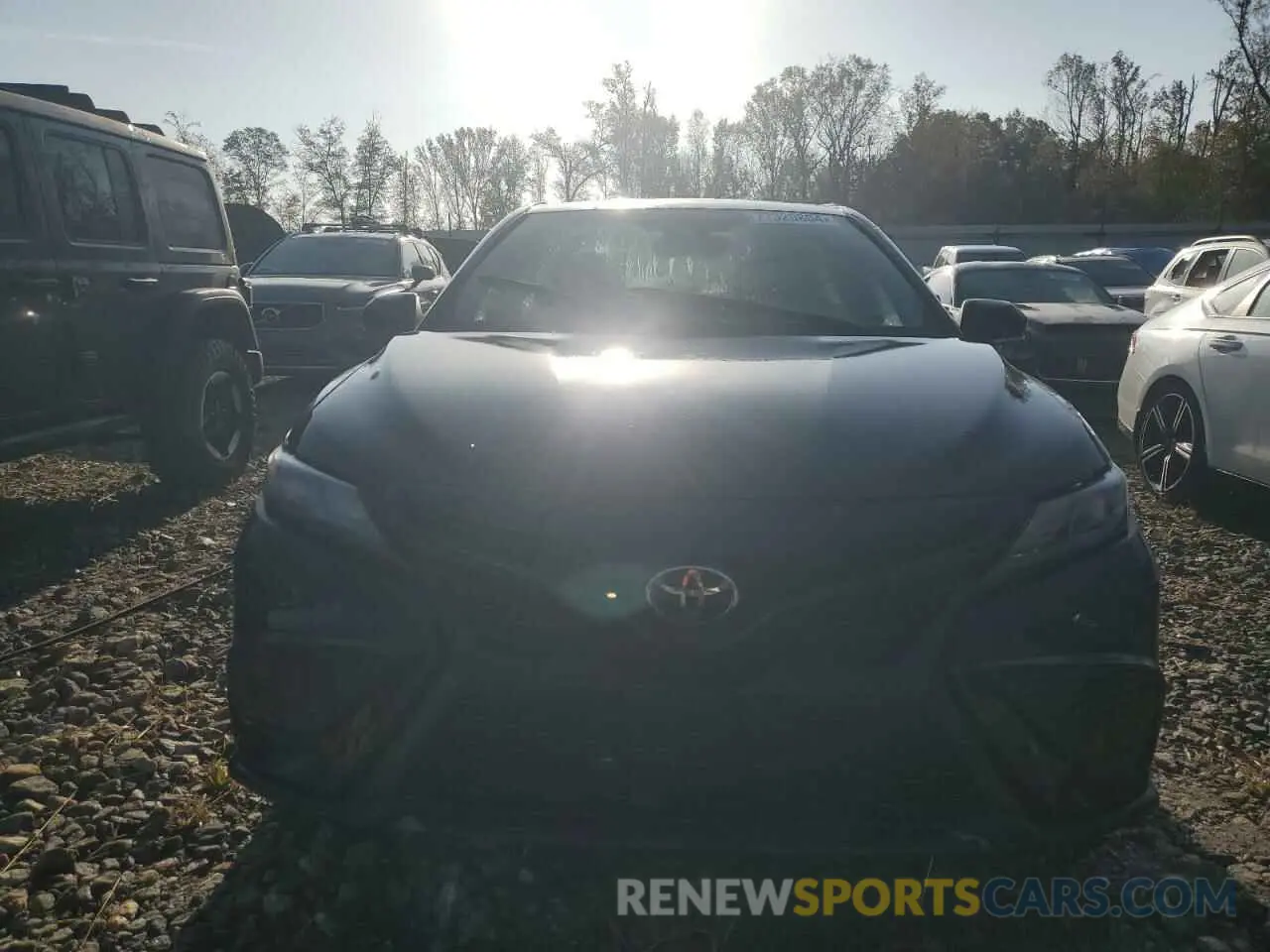 5 fotografías del automóvil dañado 4T1G11AKXRU895791 TOYOTA CAMRY 2024