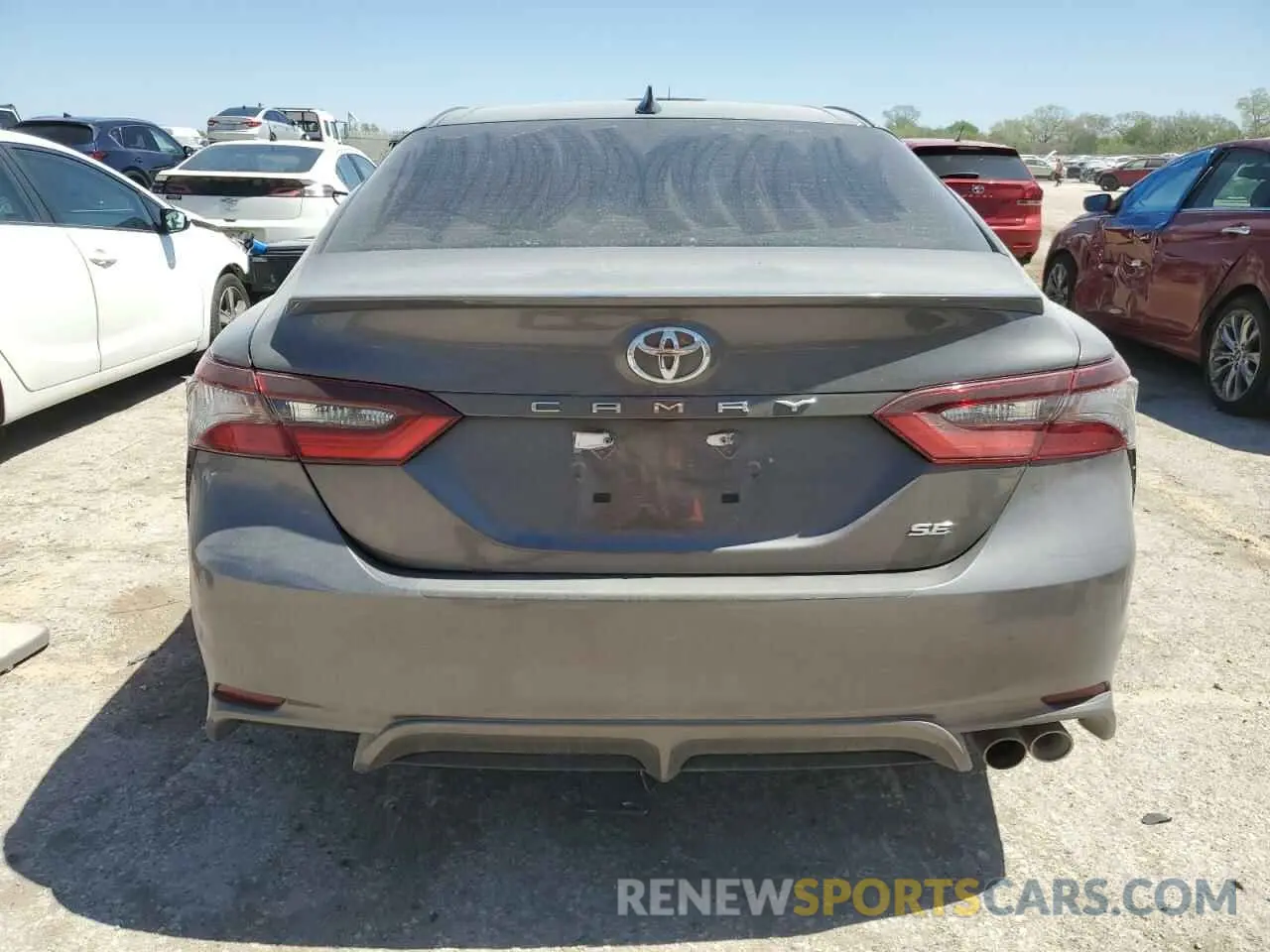 6 fotografías del automóvil dañado 4T1G11AKXRU905042 TOYOTA CAMRY 2024