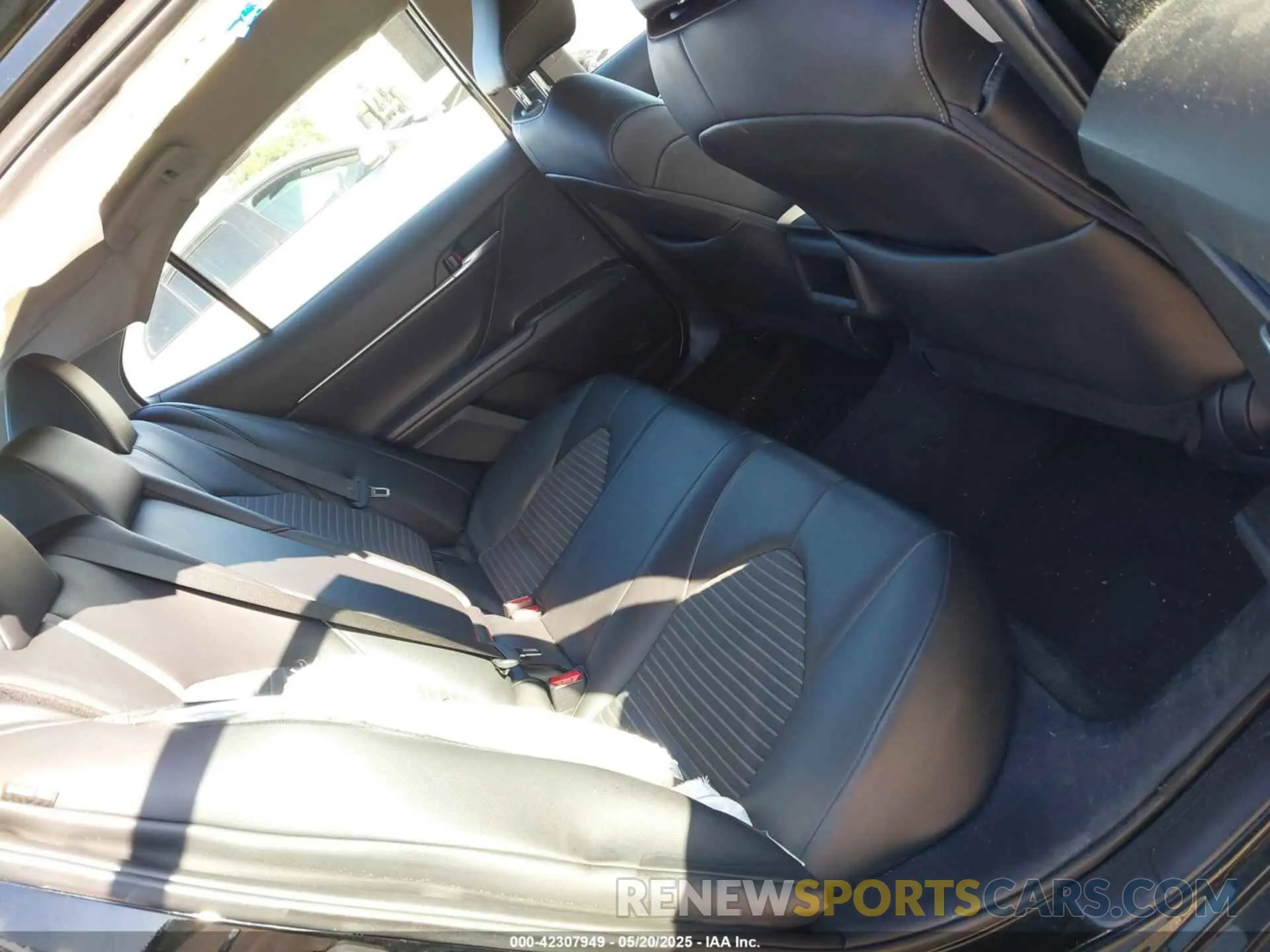 8 fotografías del automóvil dañado 4T1G11AKXRU914873 TOYOTA CAMRY 2024