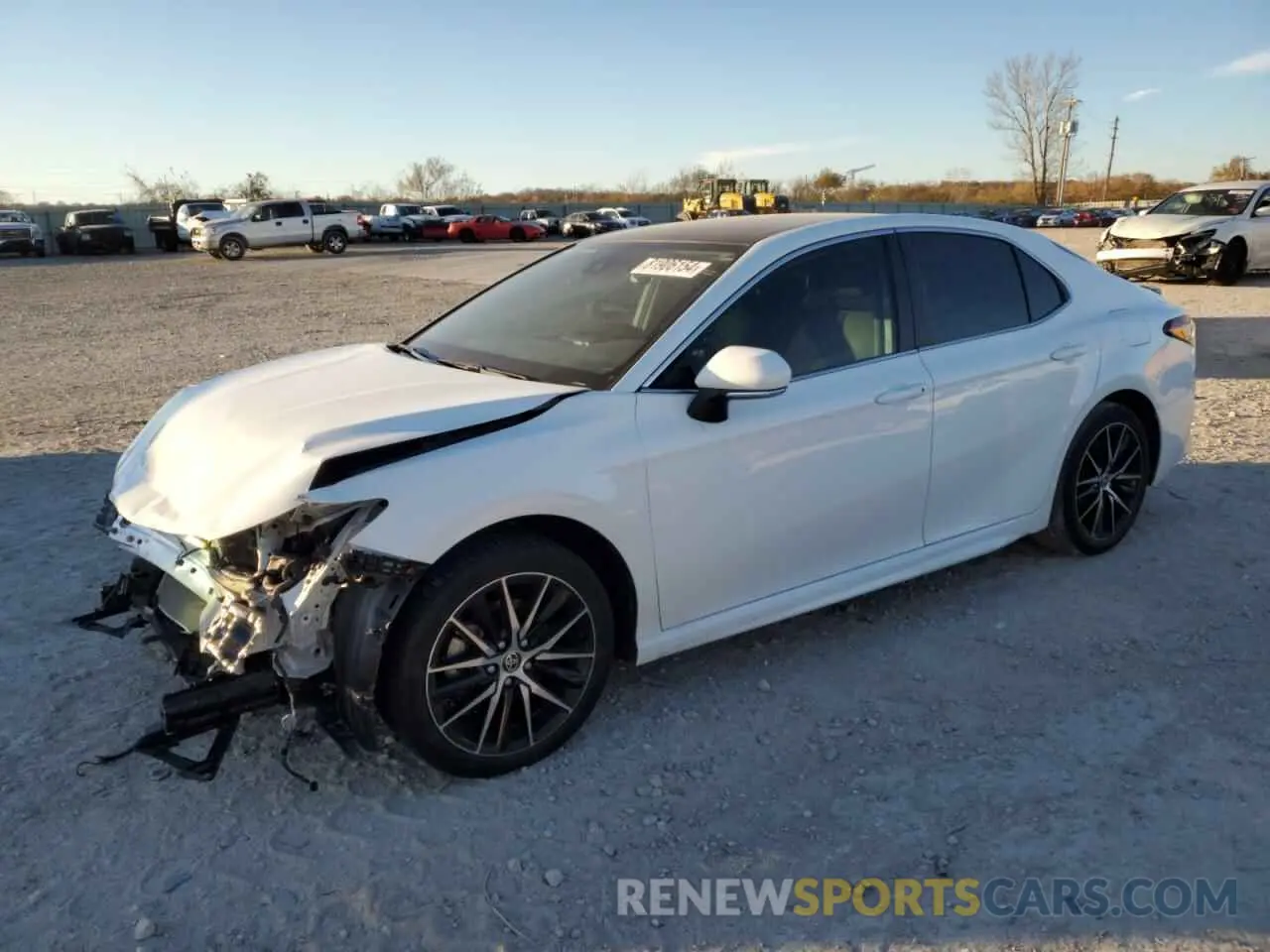 1 fotografías del automóvil dañado 4T1G11BK0RU109964 TOYOTA CAMRY 2024