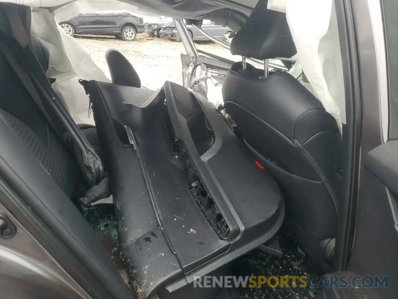 10 fotografías del automóvil dañado 4T1G11BK0RU115313 TOYOTA CAMRY 2024