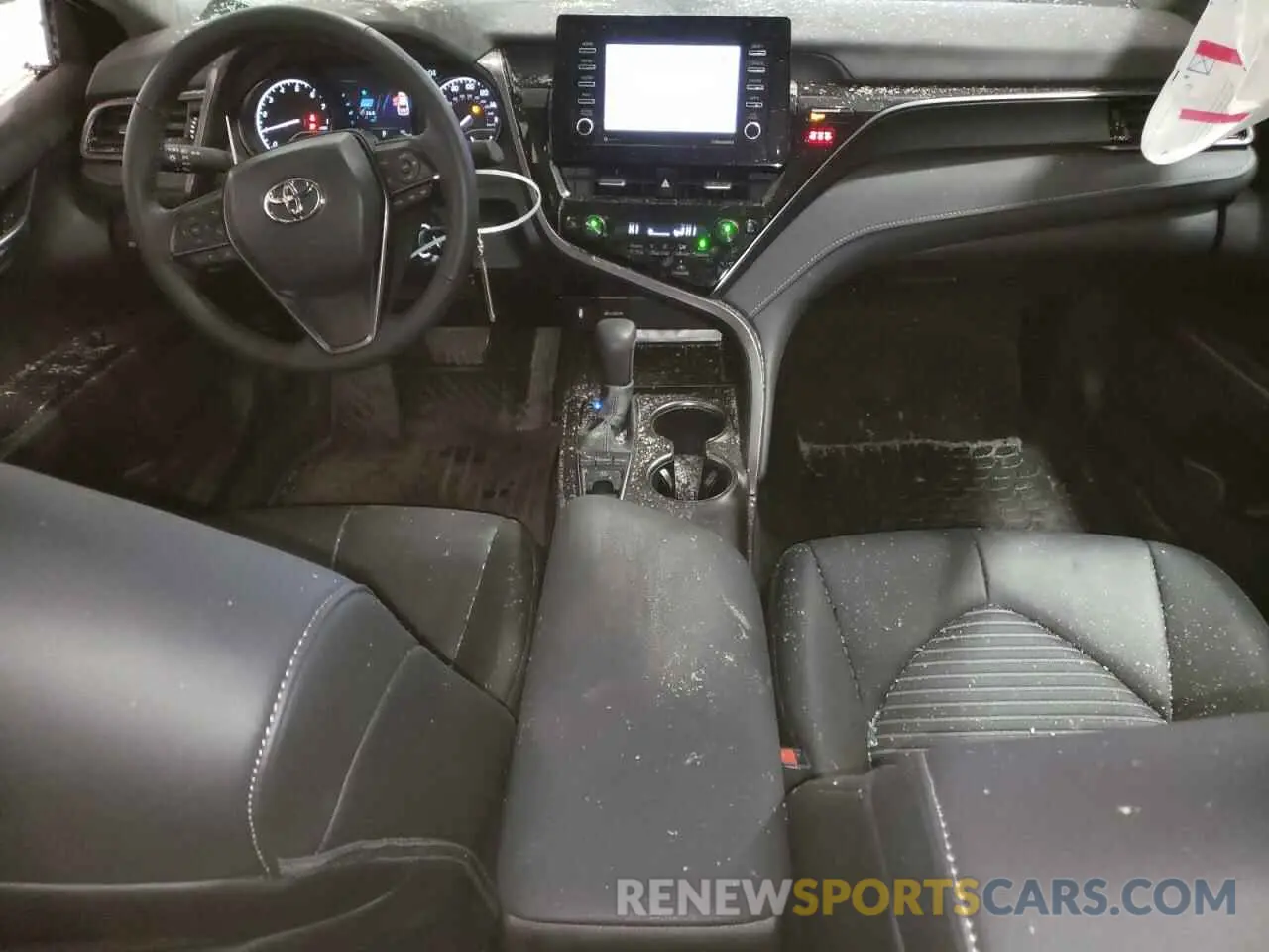 8 fotografías del automóvil dañado 4T1G11BK0RU123850 TOYOTA CAMRY 2024