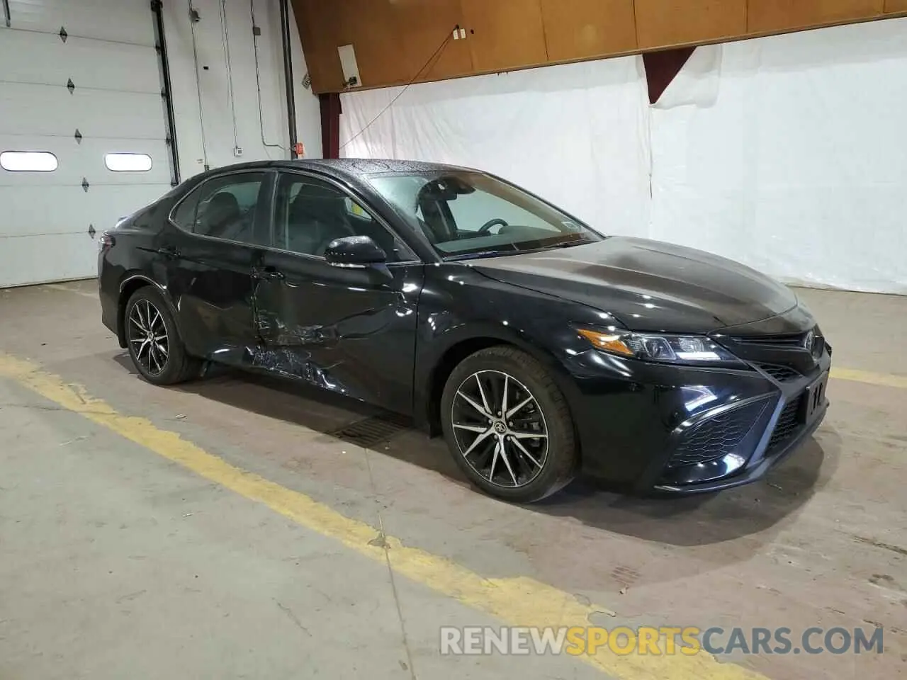 4 fotografías del automóvil dañado 4T1G11BK1RU122173 TOYOTA CAMRY 2024