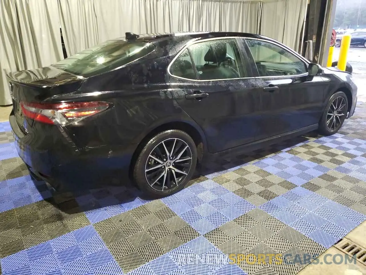 3 fotografías del automóvil dañado 4T1G11BK1RU123873 TOYOTA CAMRY 2024
