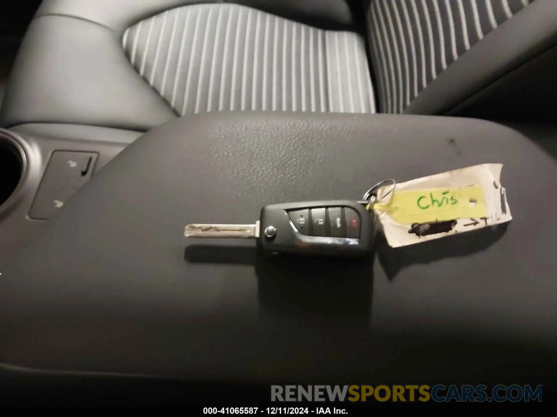 11 fotografías del automóvil dañado 4T1G11BK1RU129415 TOYOTA CAMRY 2024