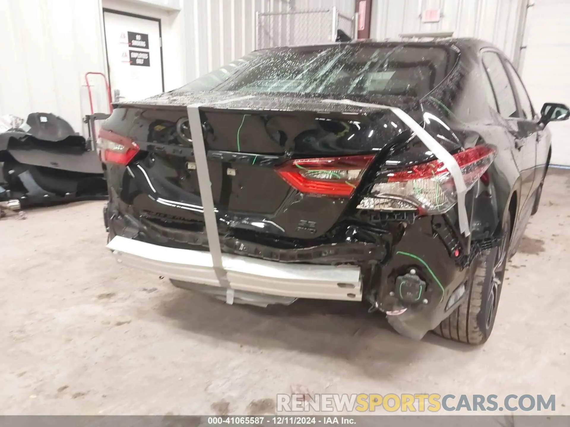 6 fotografías del automóvil dañado 4T1G11BK1RU129415 TOYOTA CAMRY 2024