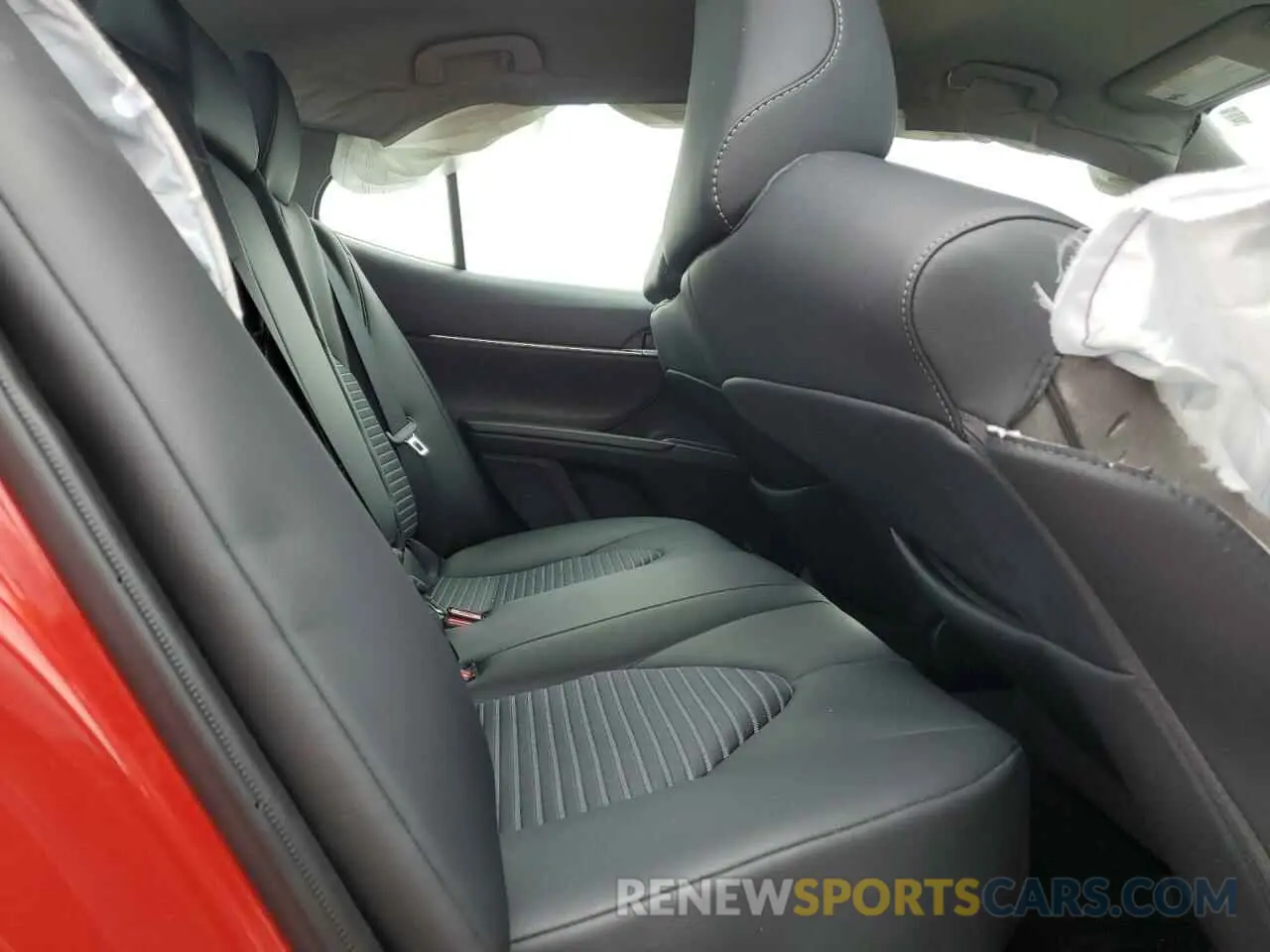 10 fotografías del automóvil dañado 4T1G11BK2RU122229 TOYOTA CAMRY 2024