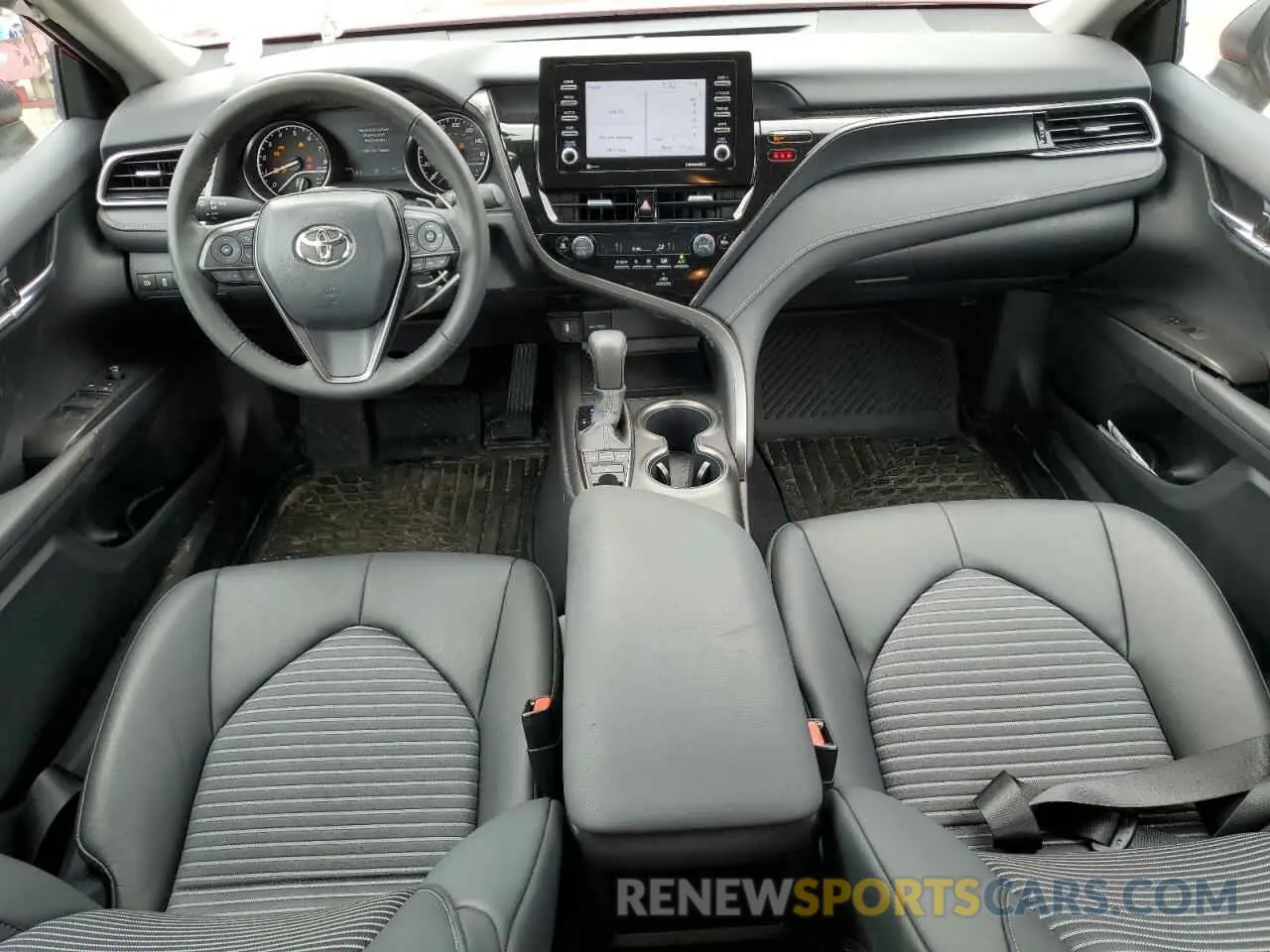 8 fotografías del automóvil dañado 4T1G11BK2RU122229 TOYOTA CAMRY 2024