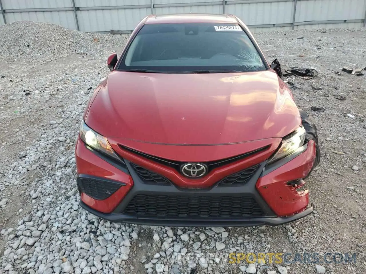 5 fotografías del automóvil dañado 4T1G11BK3RU119856 TOYOTA CAMRY 2024